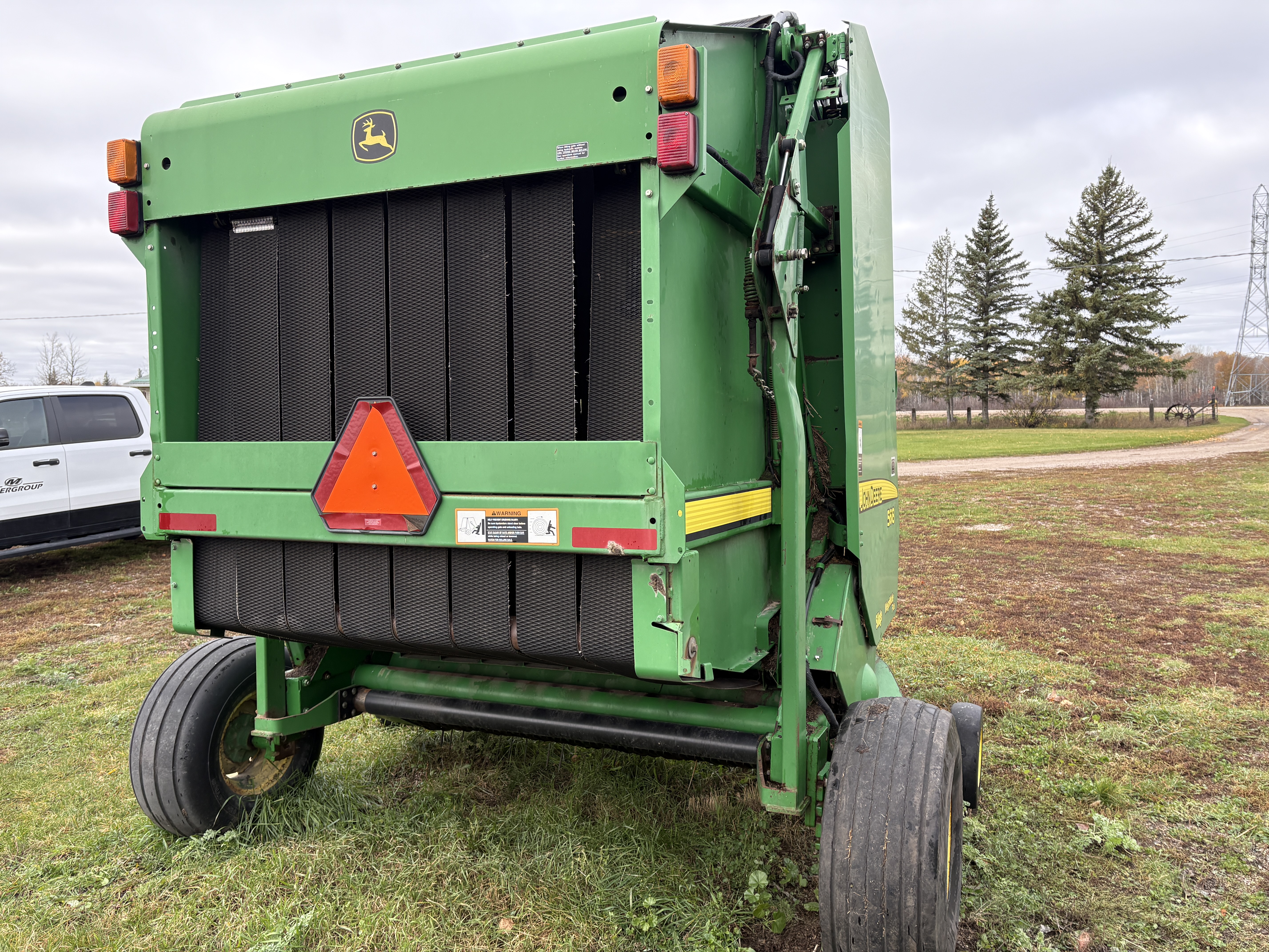 2009 John Deere 568 Baler/Round