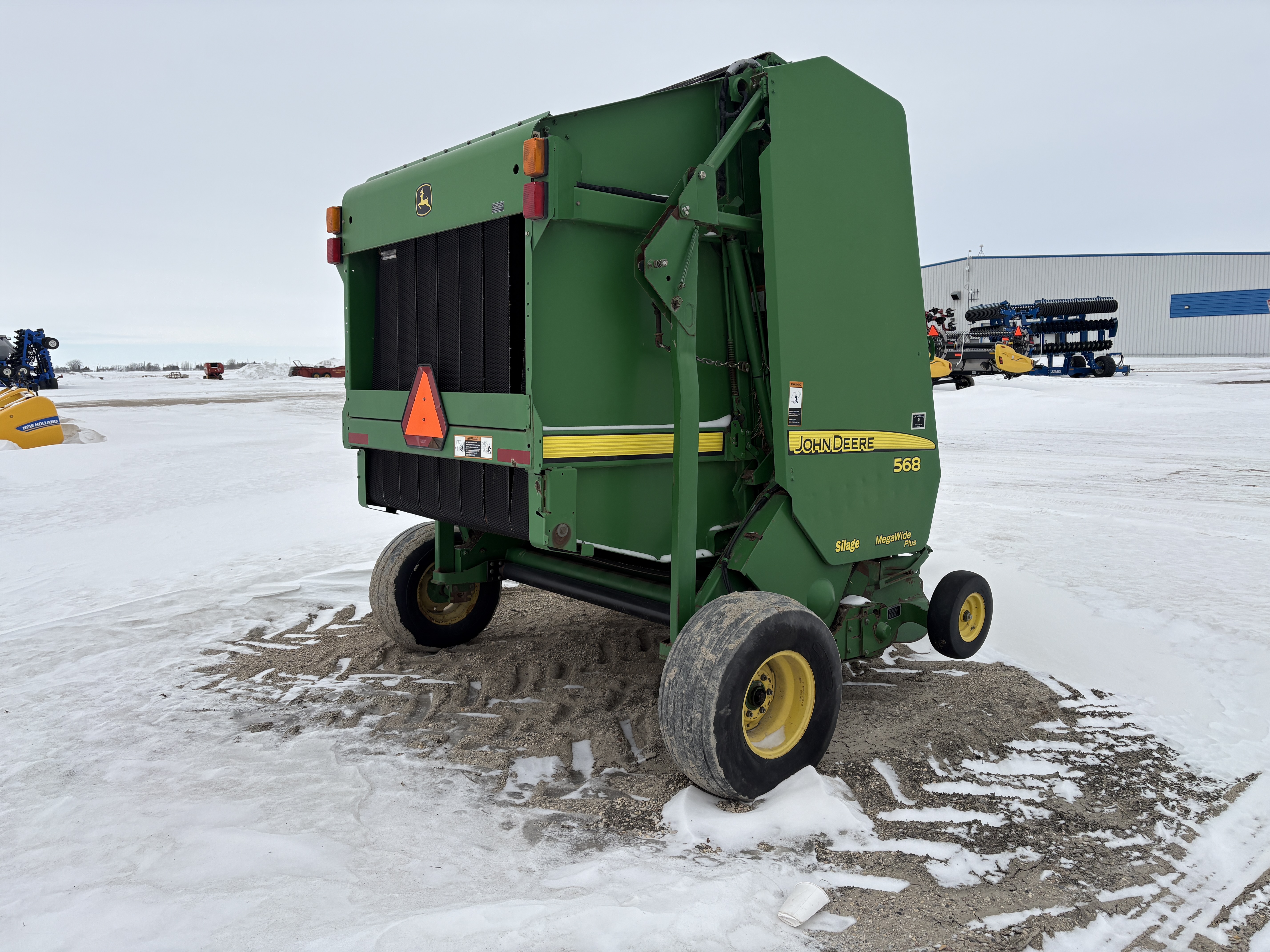 2009 John Deere 568 Baler/Round