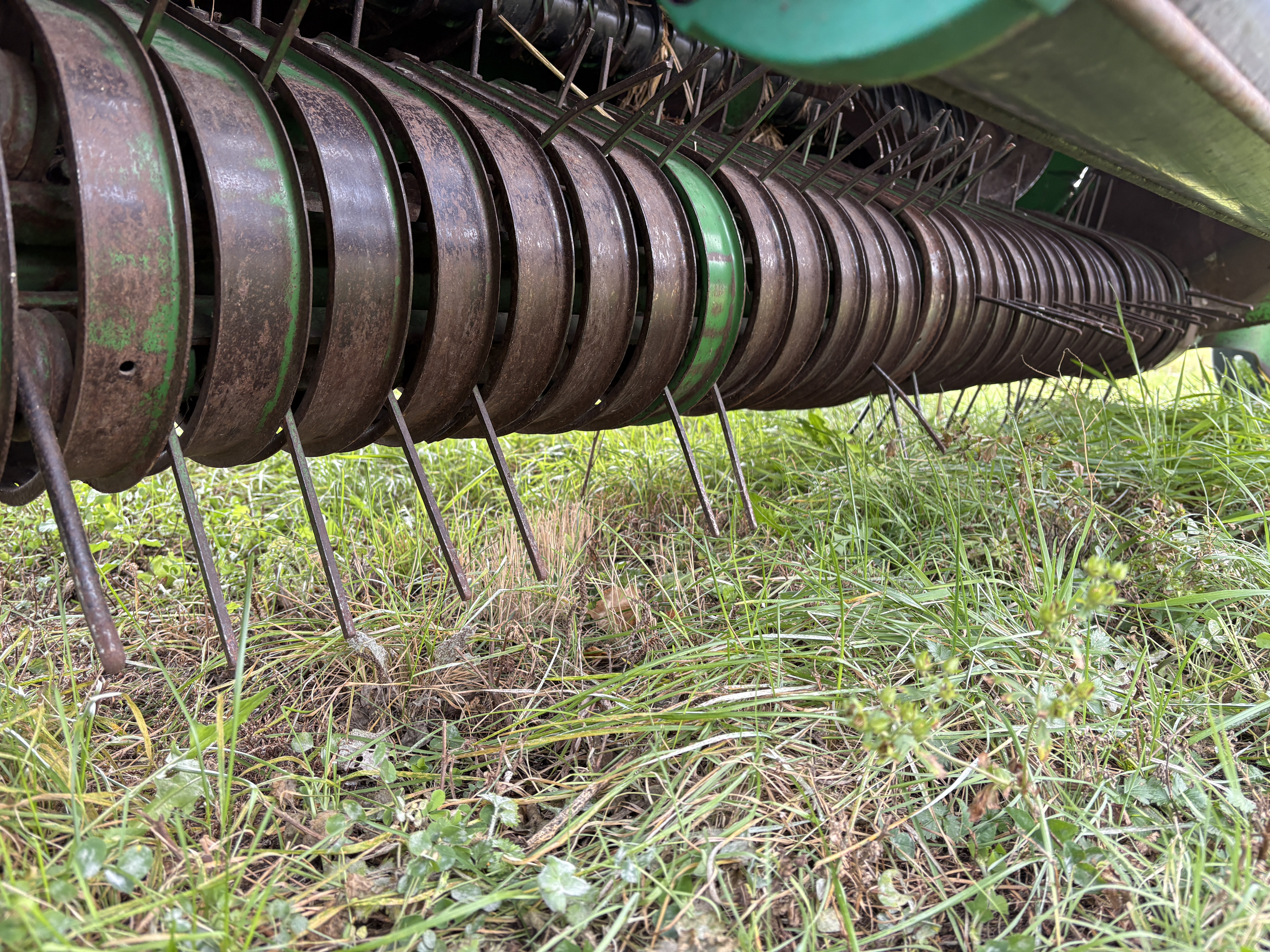 2009 John Deere 568 Baler/Round
