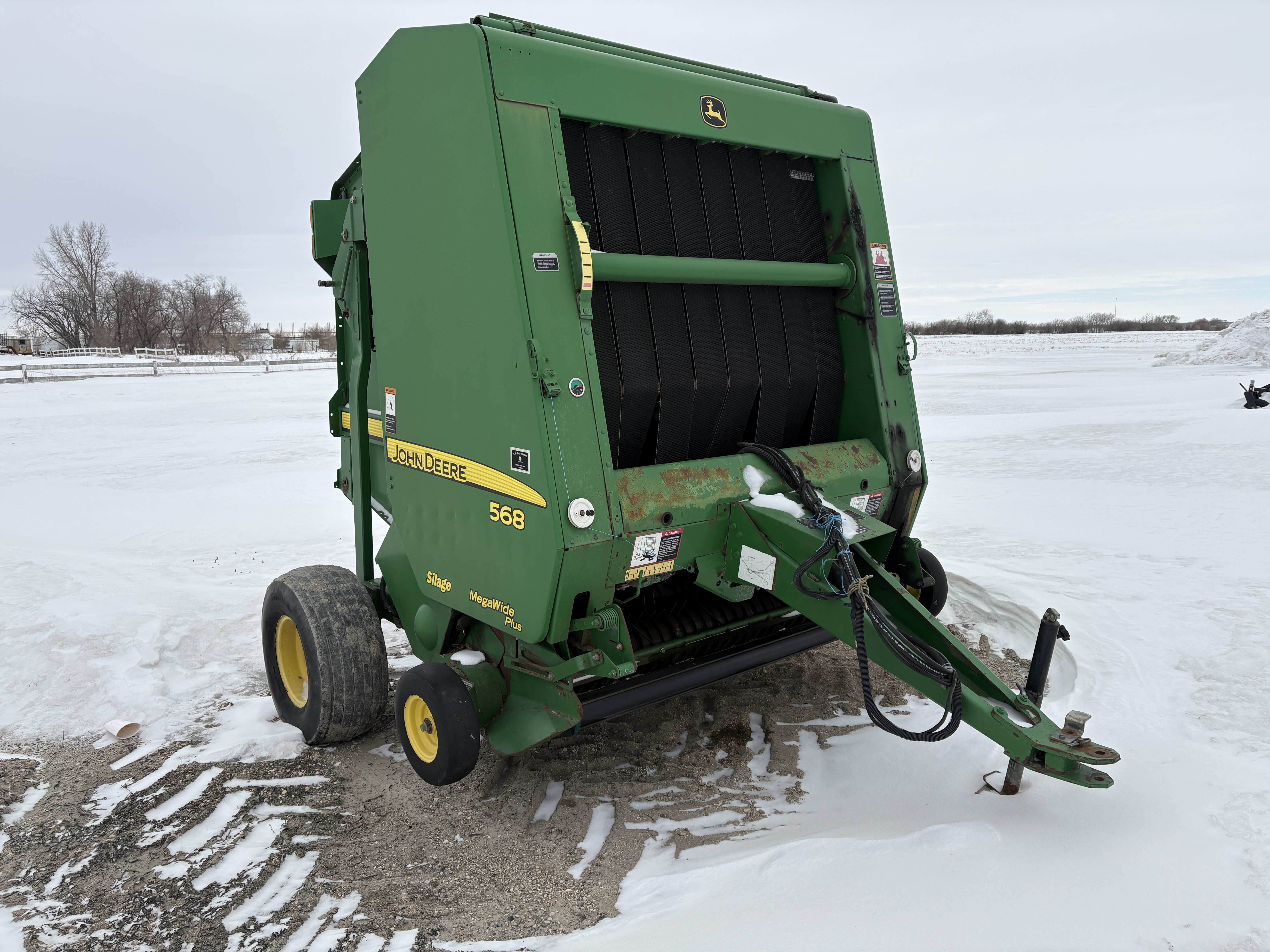 2009 John Deere 568 Baler/Round