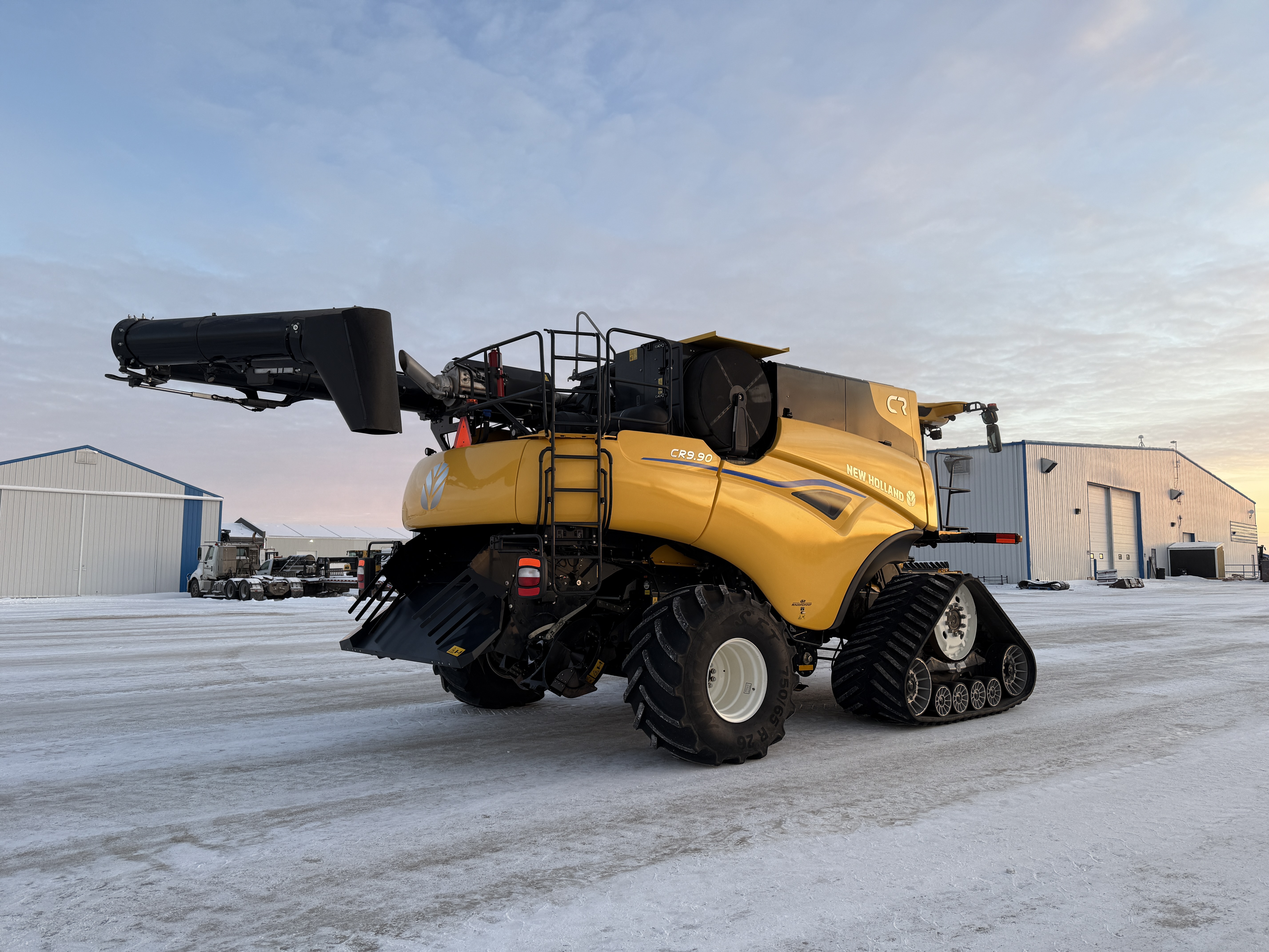 2024 New Holland CR9.90Z Combine