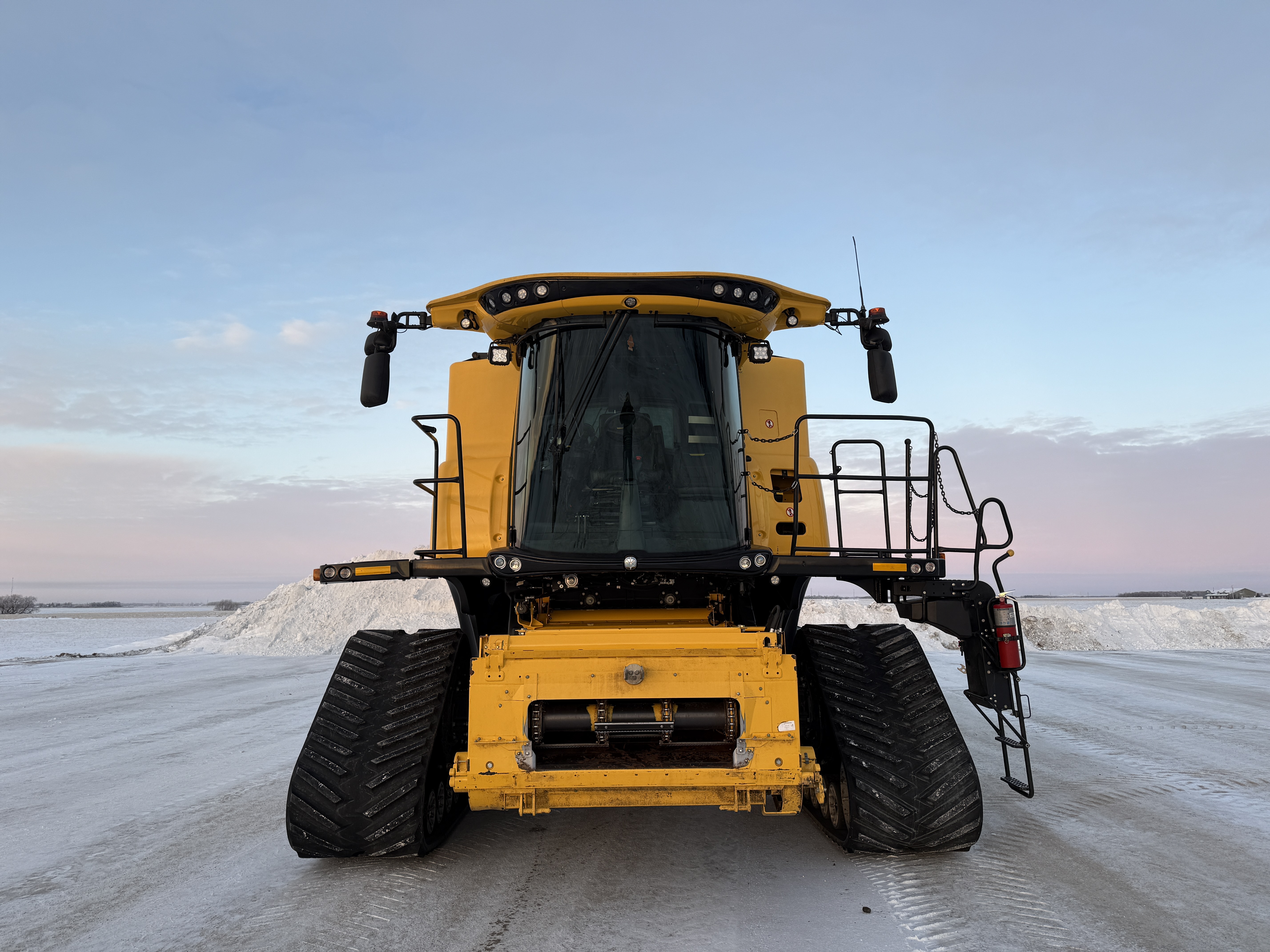 2024 New Holland CR9.90Z Combine