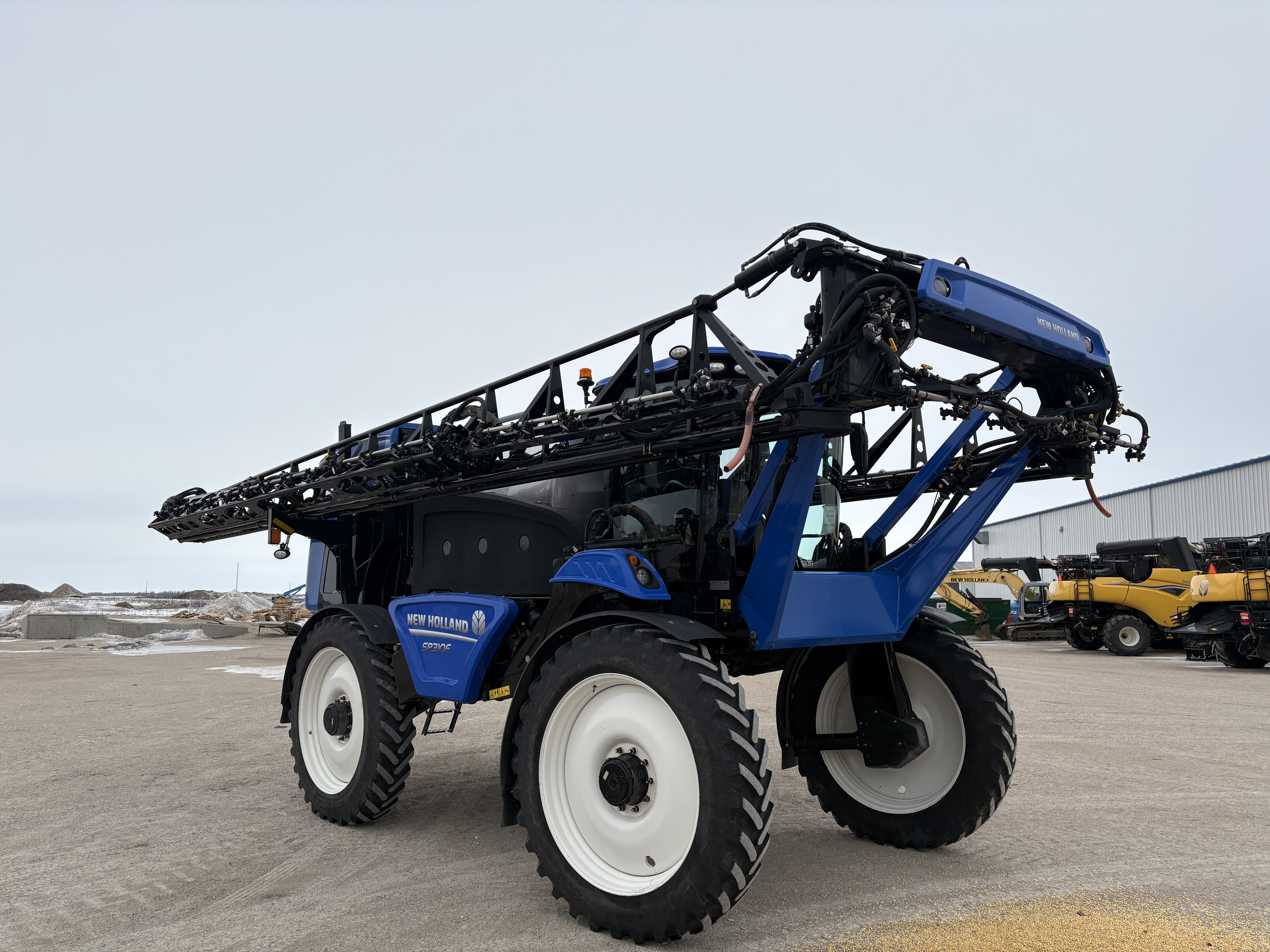 2023 New Holland SP.310F Sprayer/High Clearance