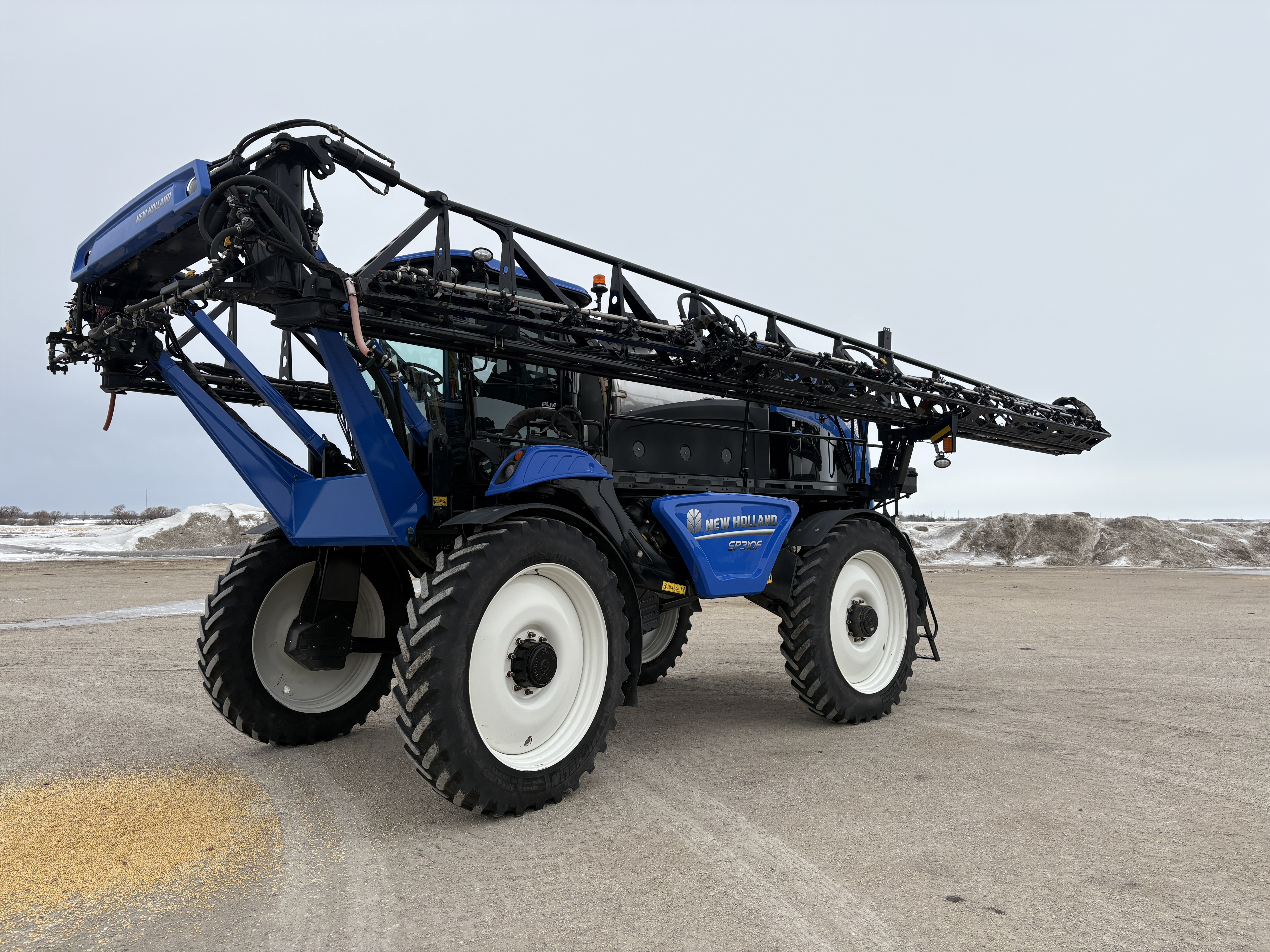 2023 New Holland SP.310F Sprayer/High Clearance