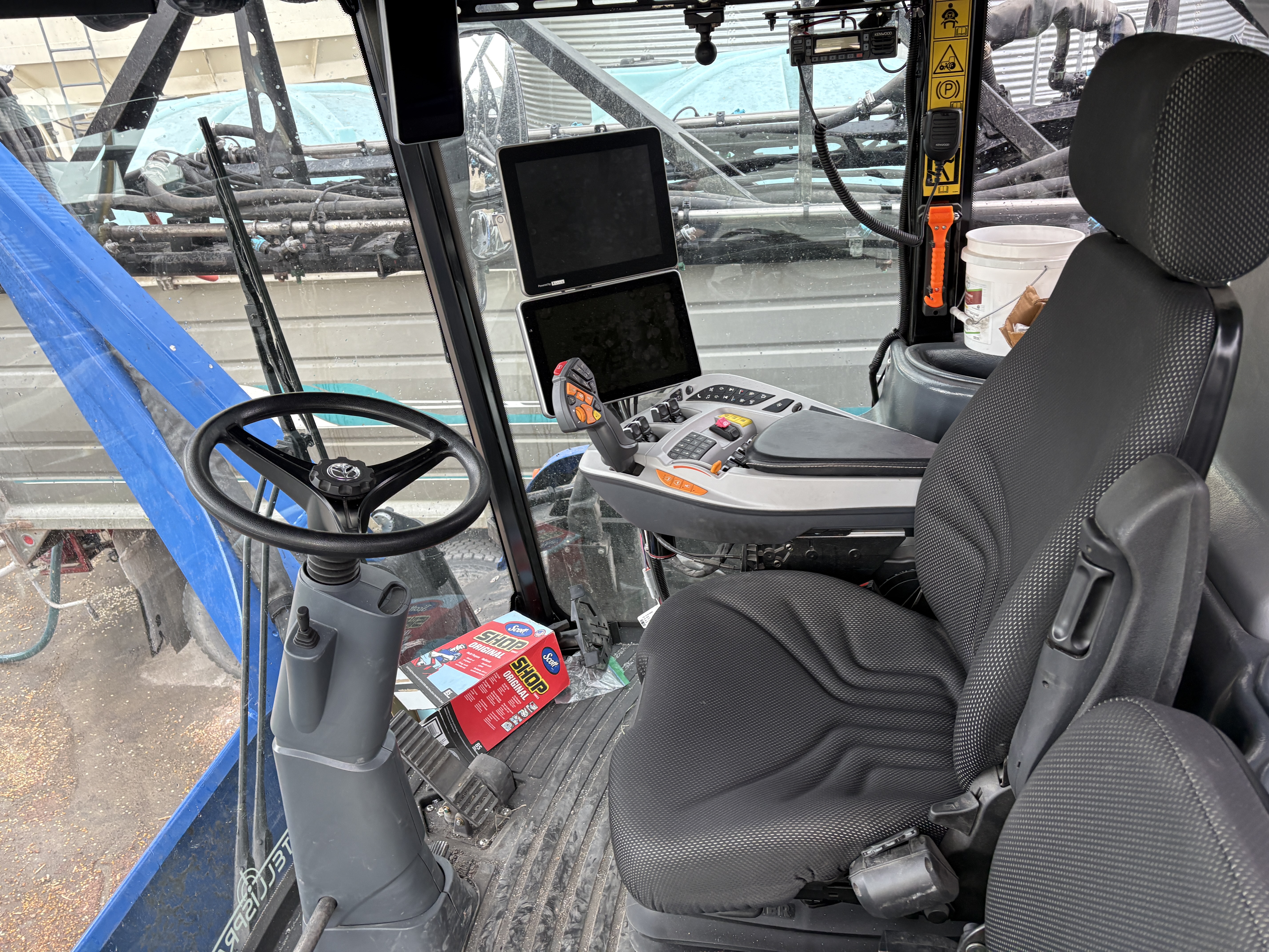 2023 New Holland SP.310F Sprayer/High Clearance