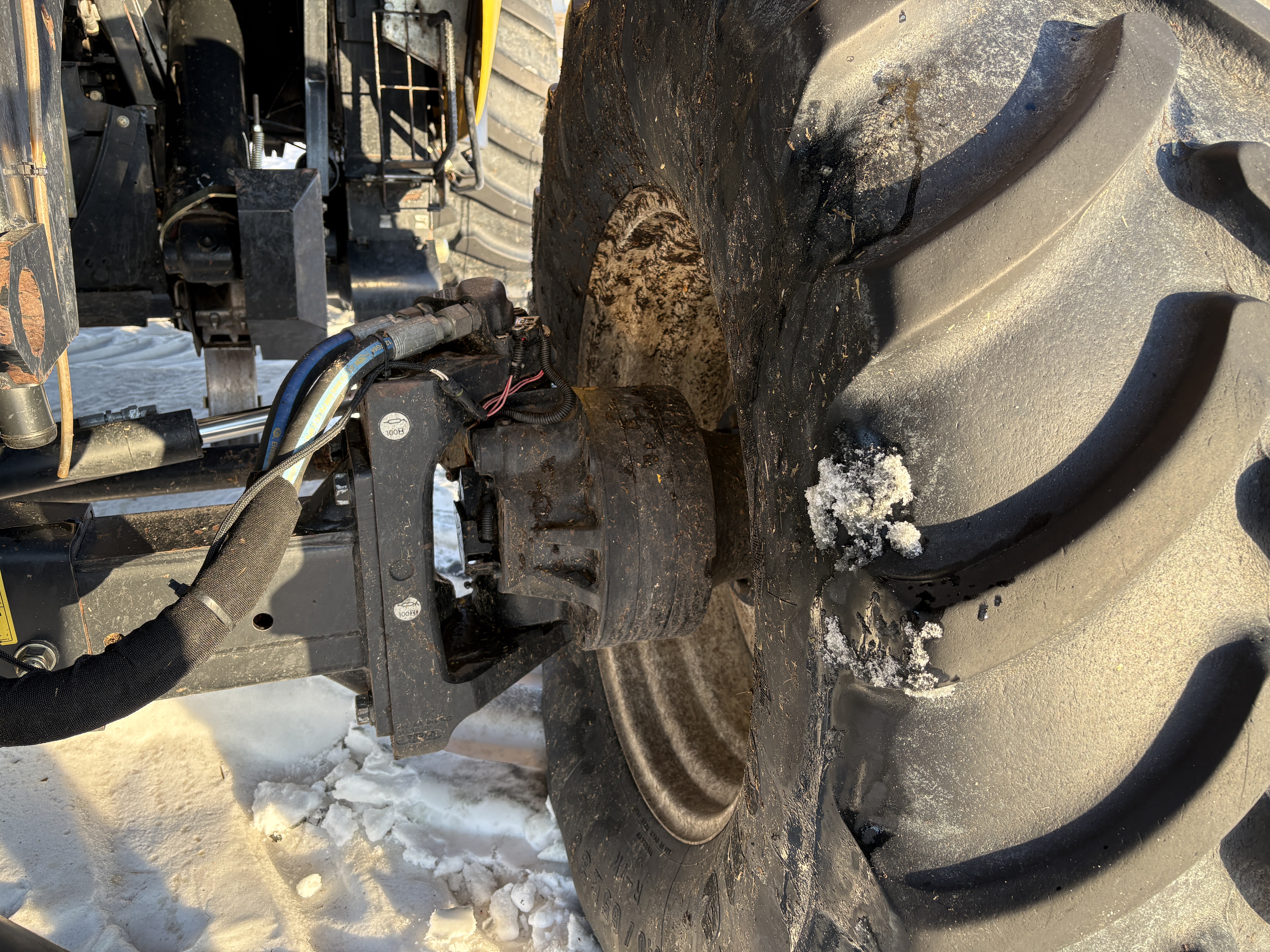 2008 New Holland CR9060 Combine