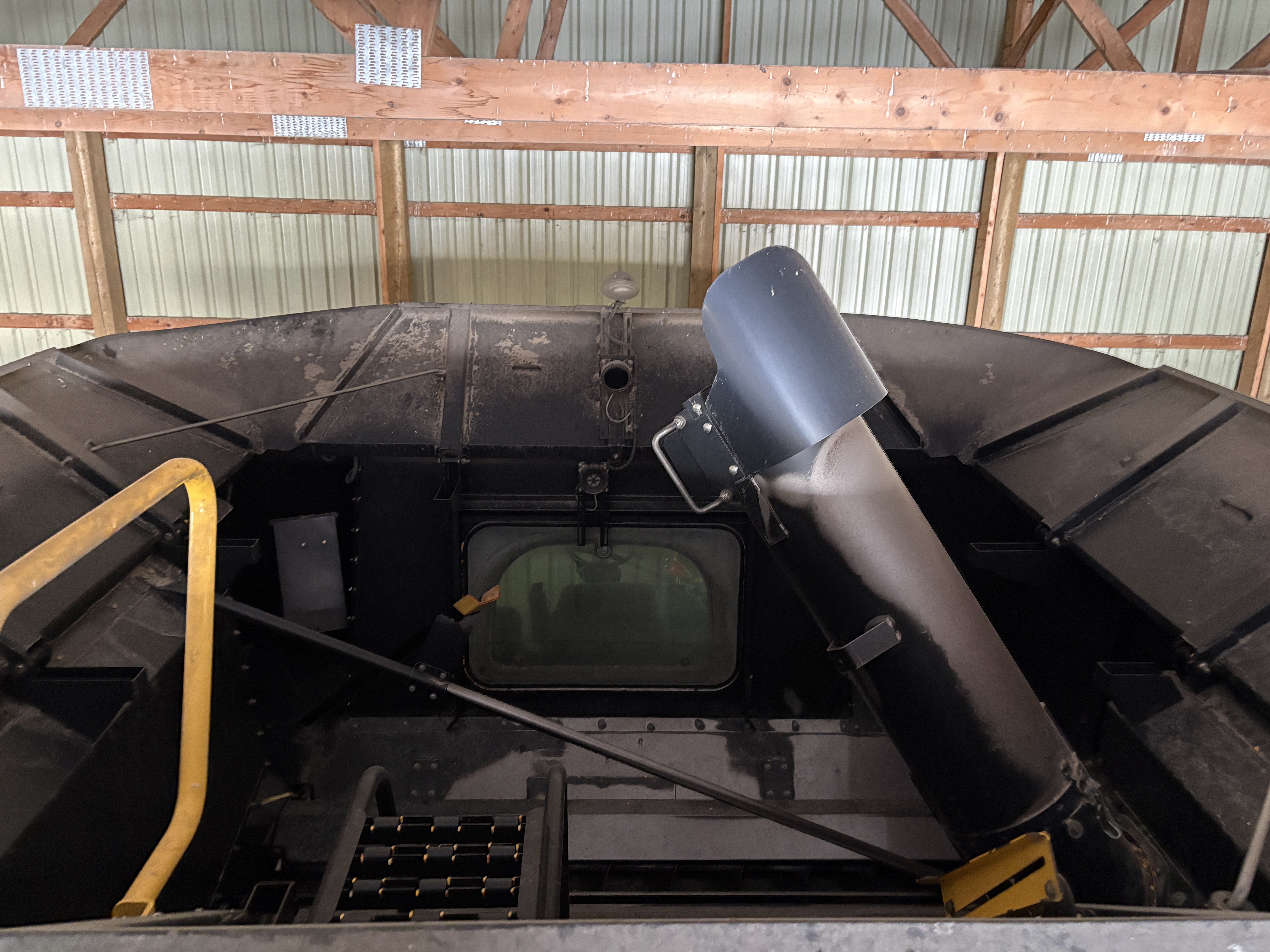 2008 New Holland CR9060 Combine