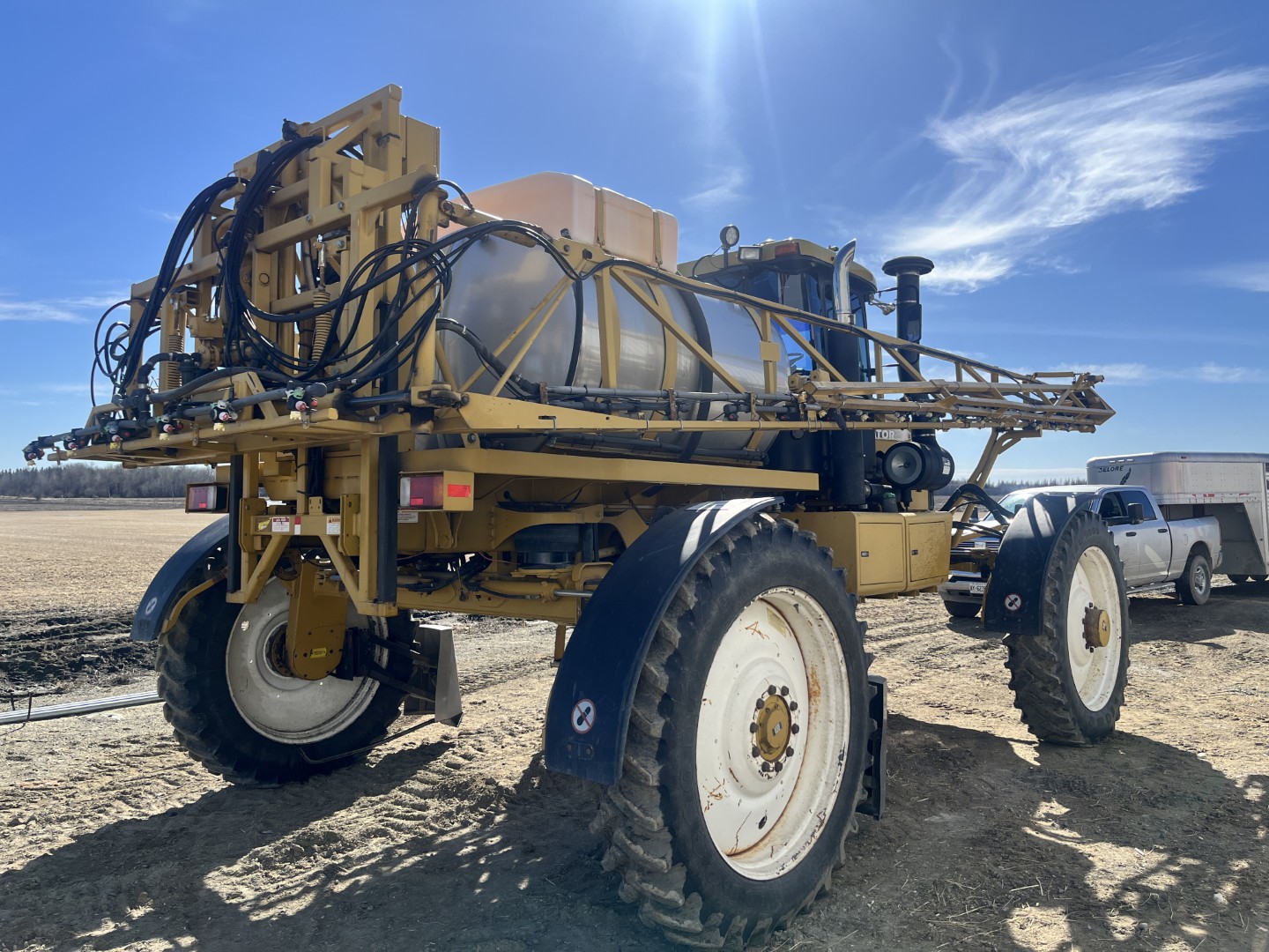 2004 RoGator 1254 Sprayer/High Clearance