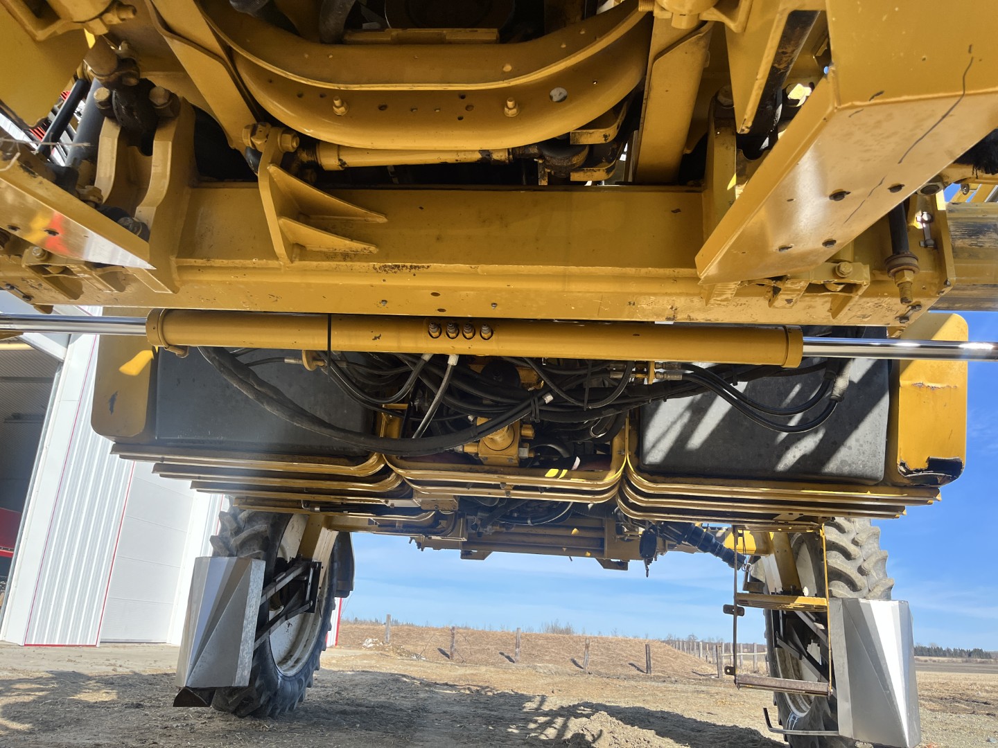 2004 RoGator 1254 Sprayer/High Clearance