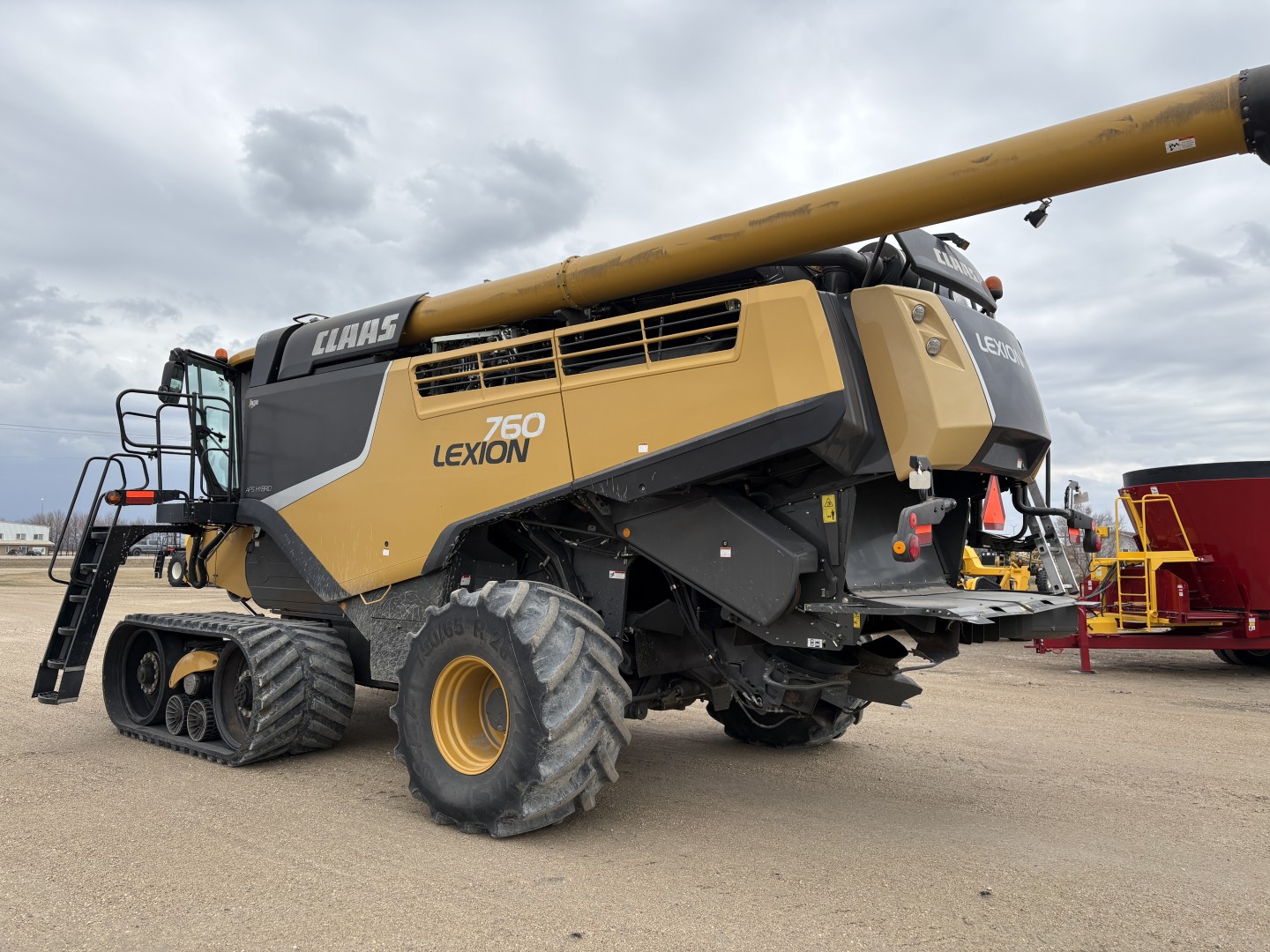 2019 CLAAS 760TT Combine
