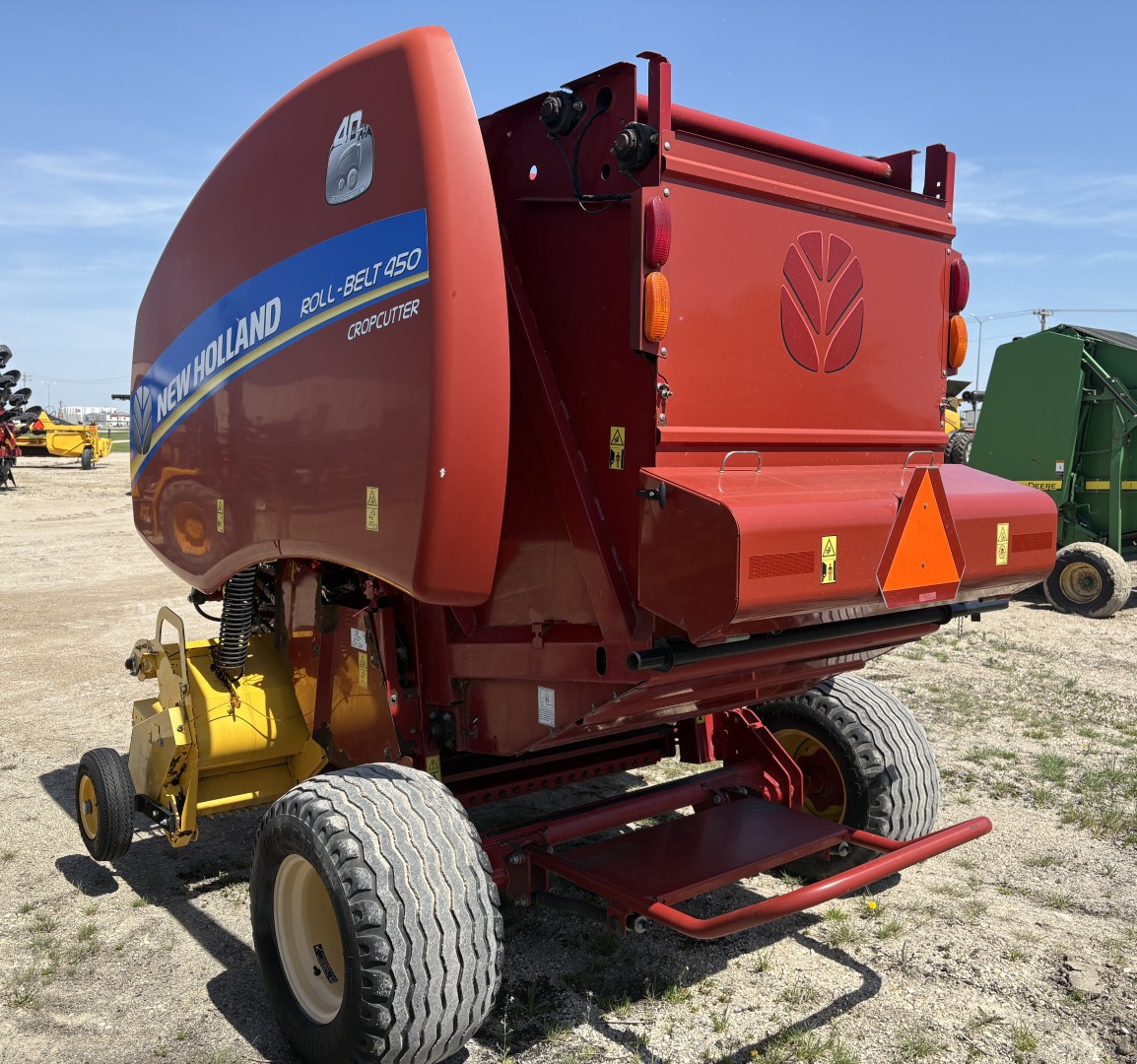 2015 New Holland RB450 Baler/Round