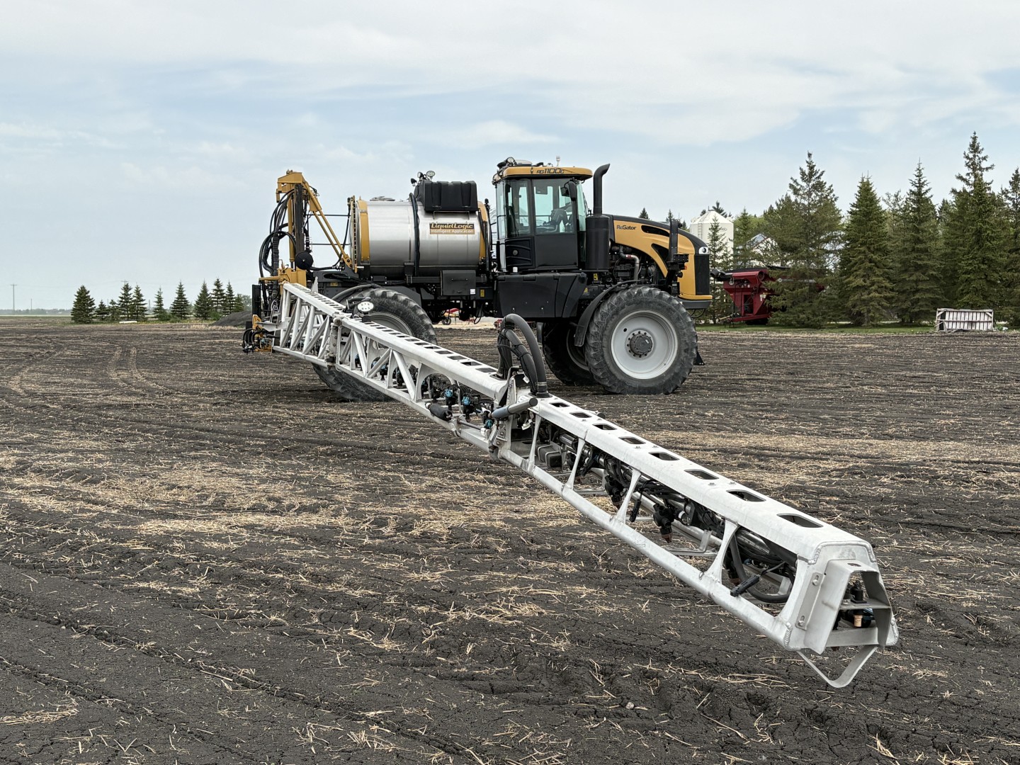 2019 RoGator RG1100C Sprayer/High Clearance