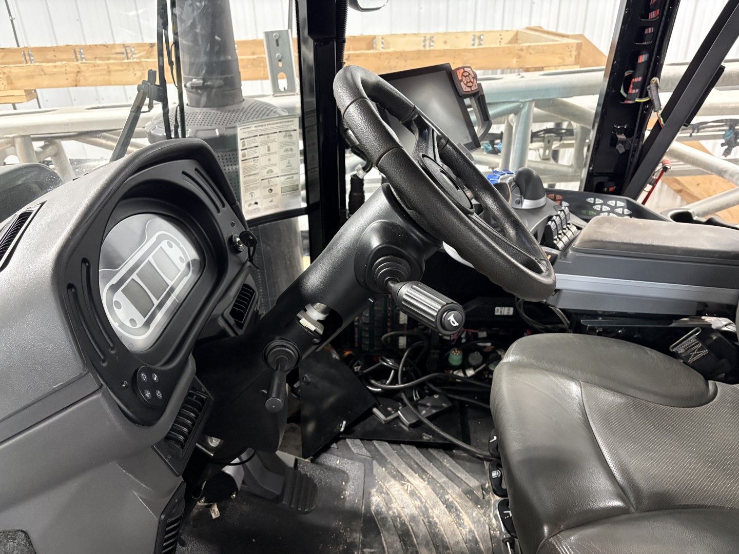 2019 RoGator RG1100C Sprayer/High Clearance