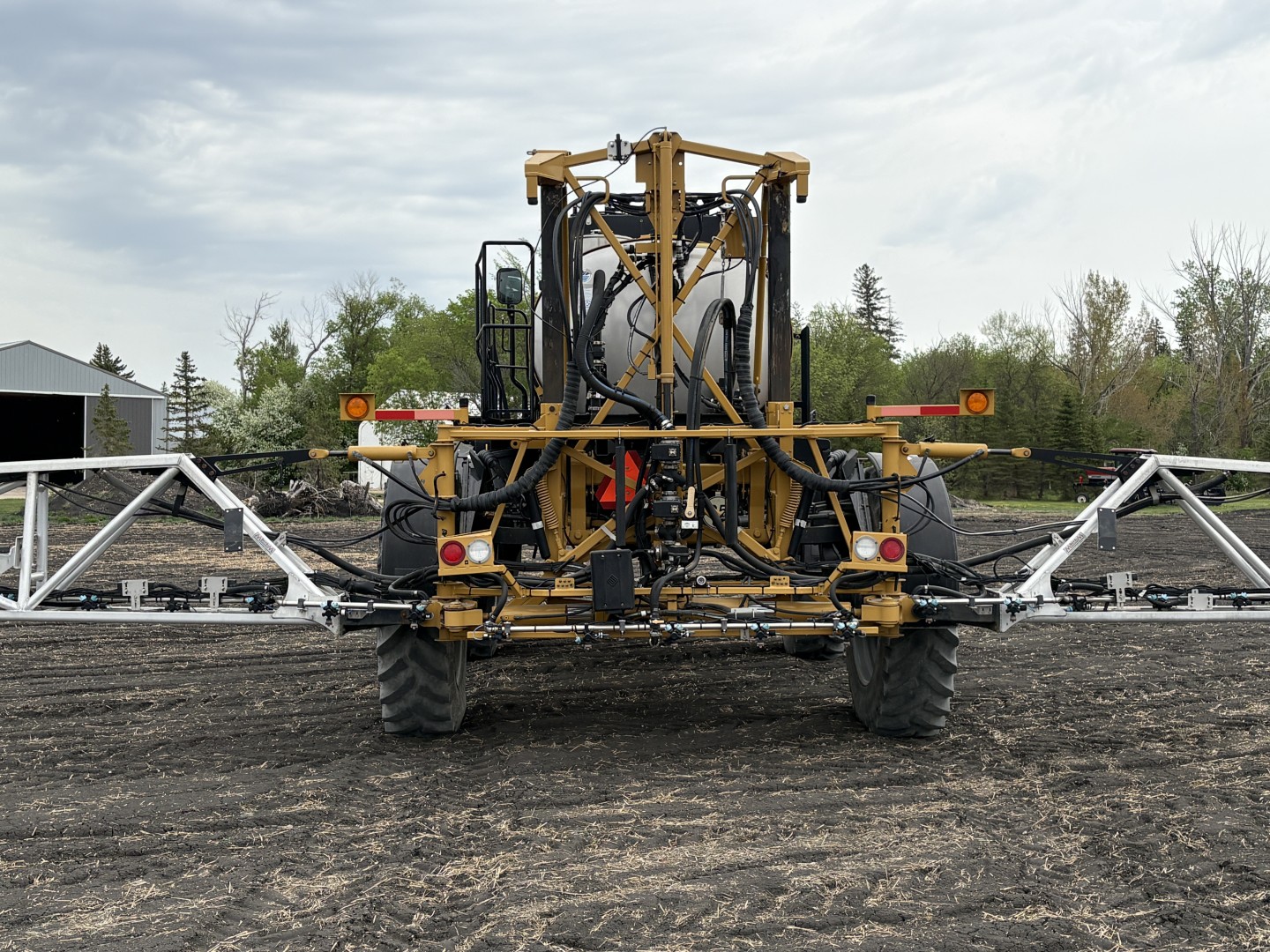 2019 RoGator RG1100C Sprayer/High Clearance