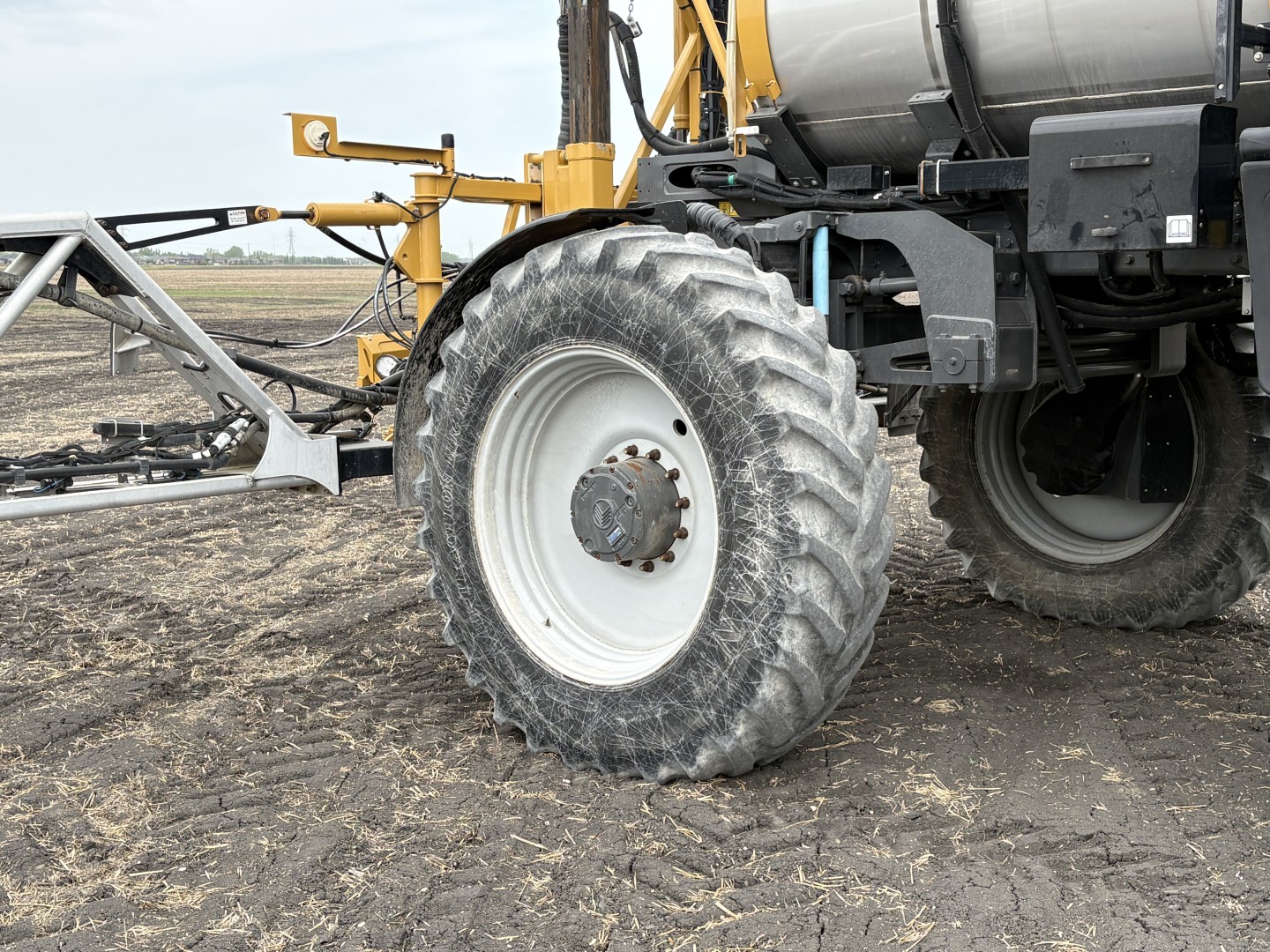2019 RoGator RG1100C Sprayer/High Clearance
