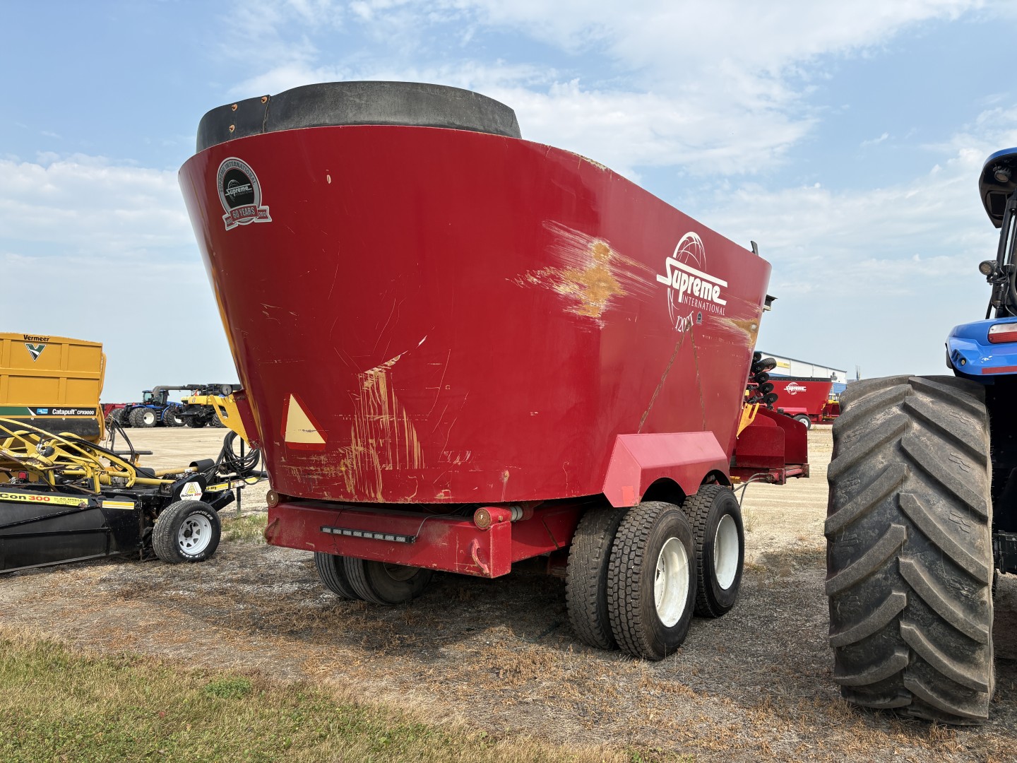 2014 Supreme 1200T TMR Mixer
