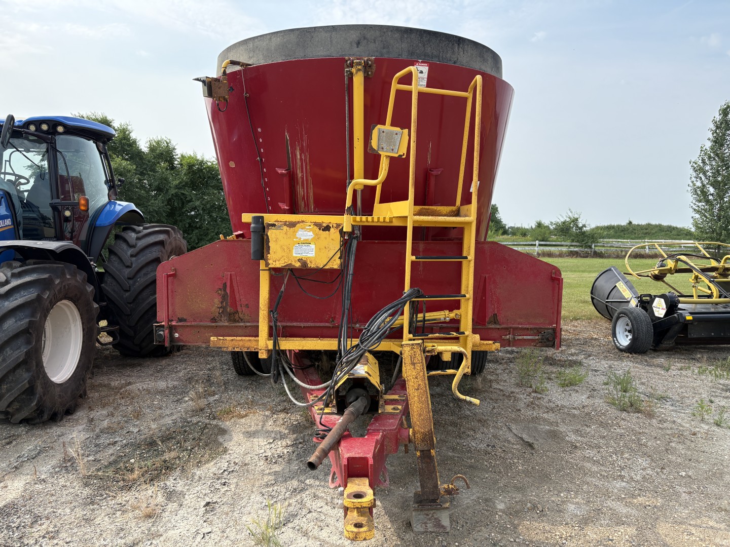 2014 Supreme 1200T TMR Mixer