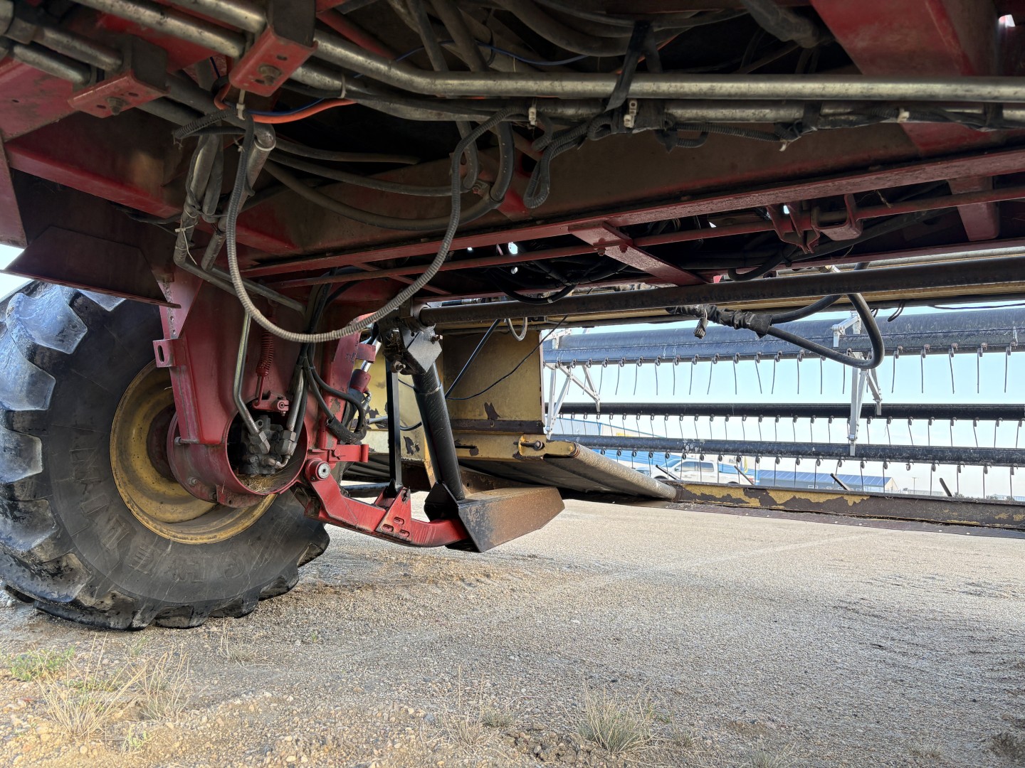 2000 New Holland HW300 Windrower