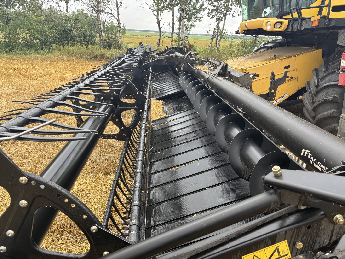 2015 MacDon FD75-35 Header Draper Flex