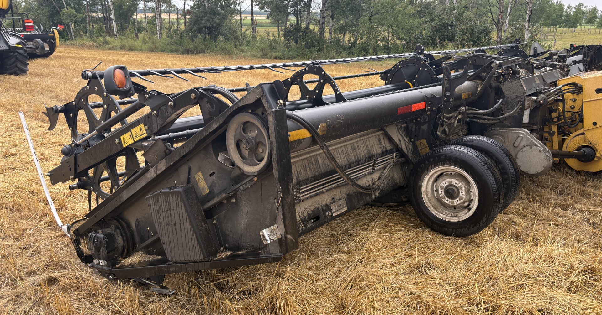 2015 MacDon FD75-35 Header Draper Flex