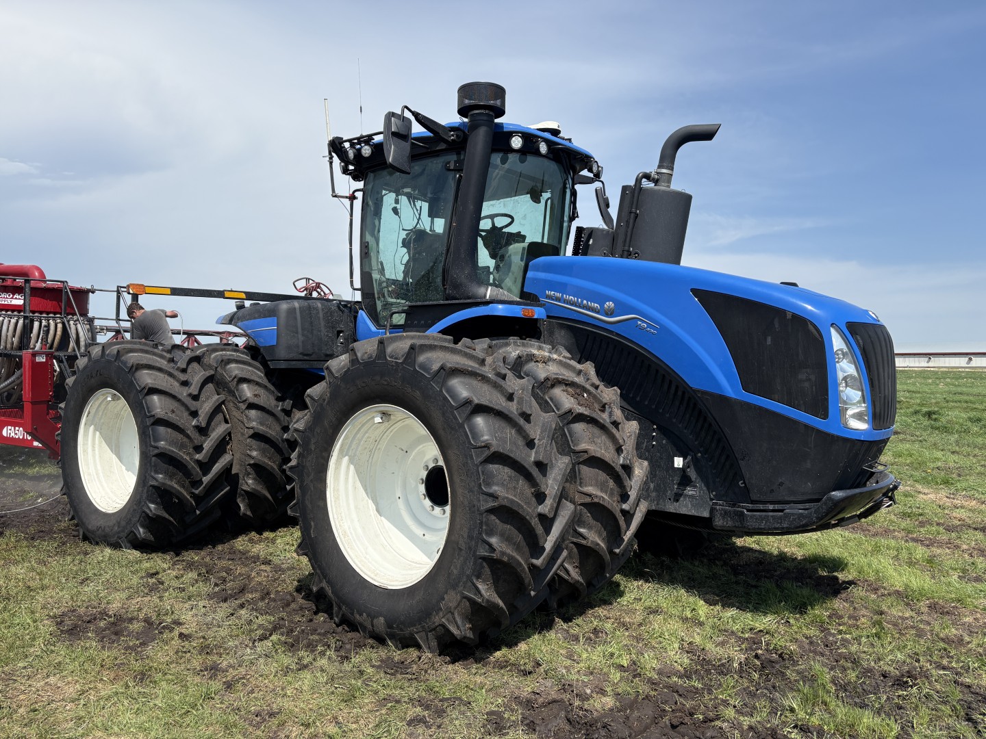 2025 New Holland T9.470 PLMI Tractor 4WD