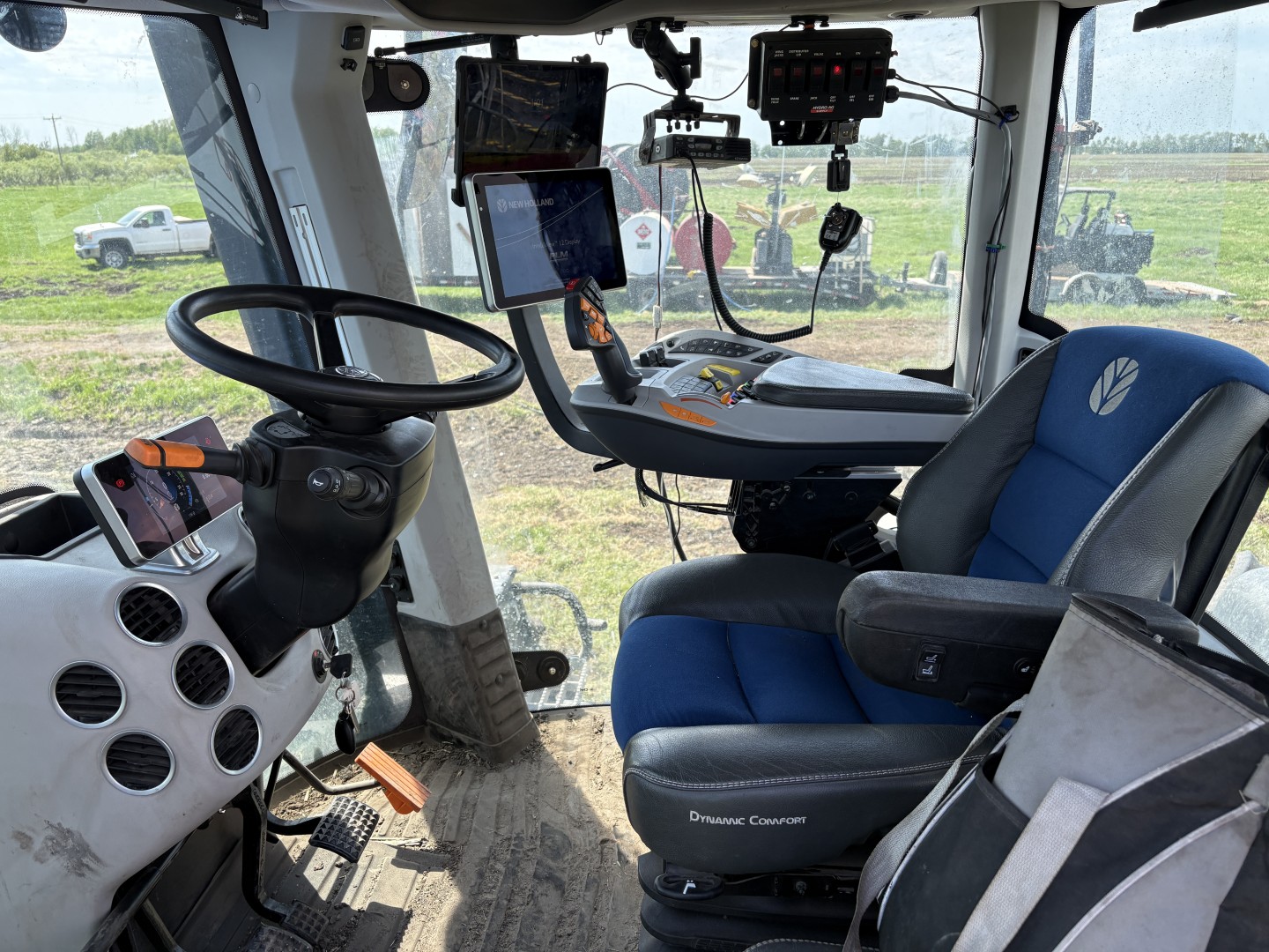 2025 New Holland T9.470 PLMI Tractor 4WD