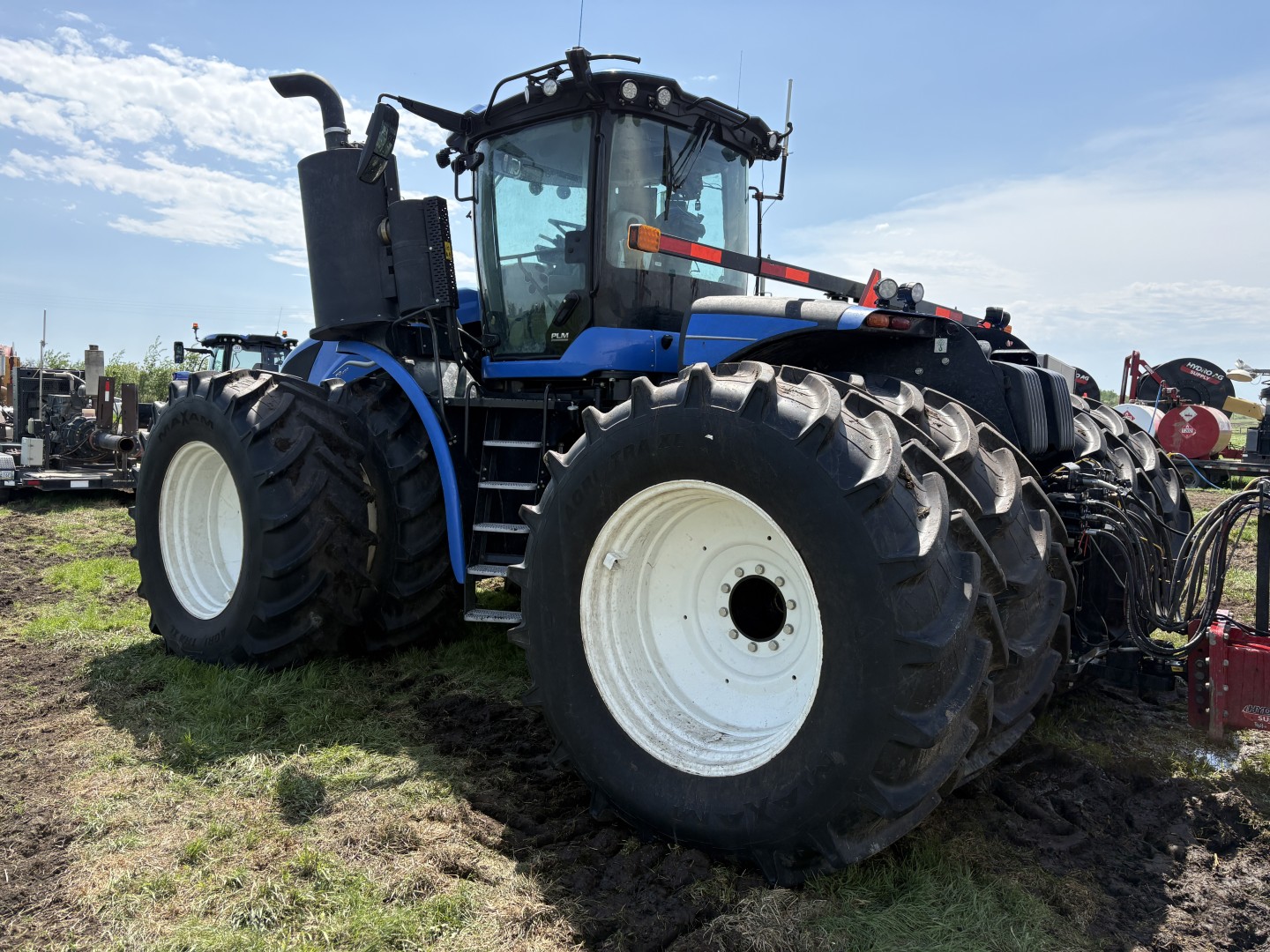 2025 New Holland T9.470 PLMI Tractor 4WD