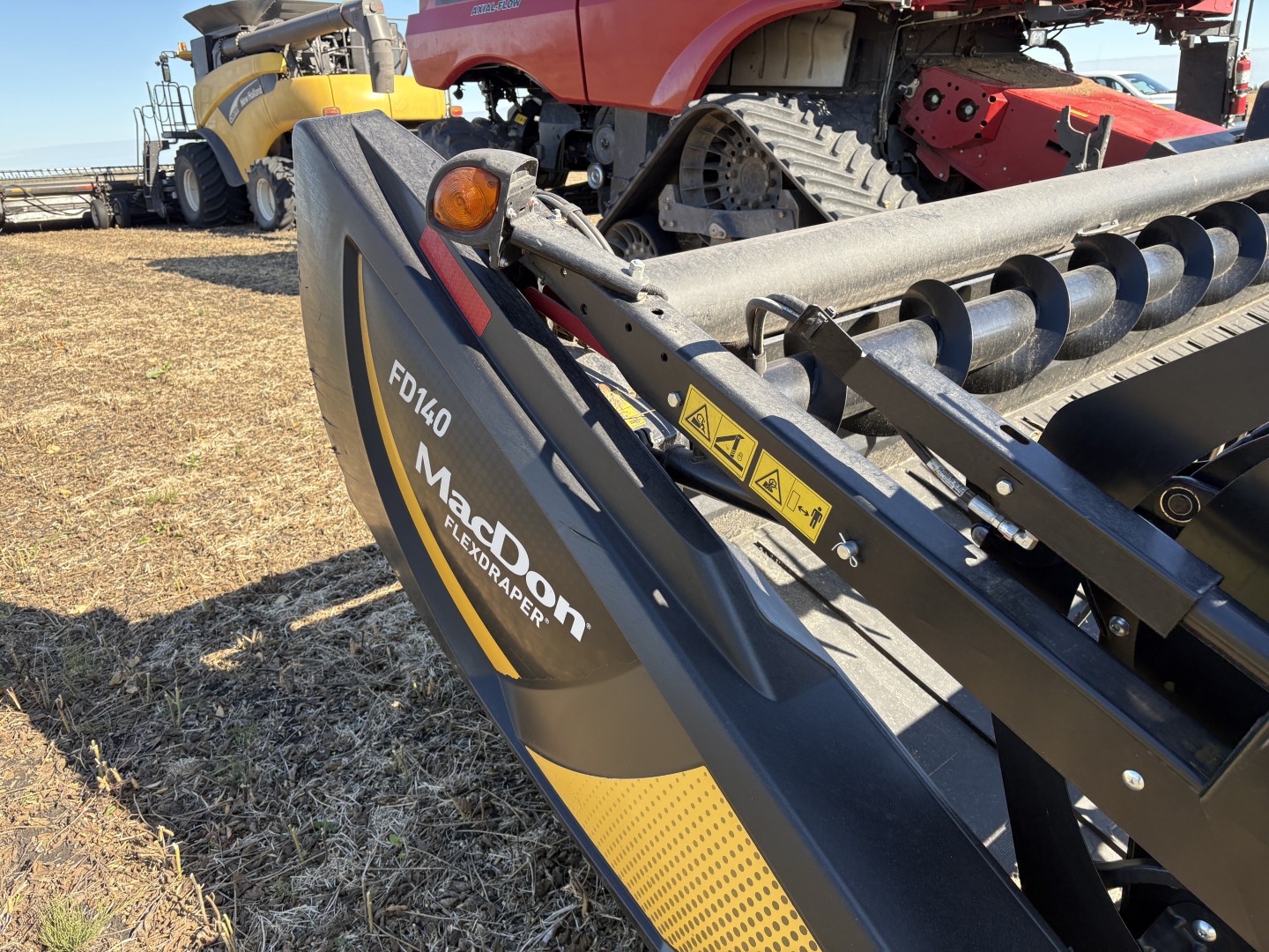 2022 MacDon FD140 Header Draper Flex