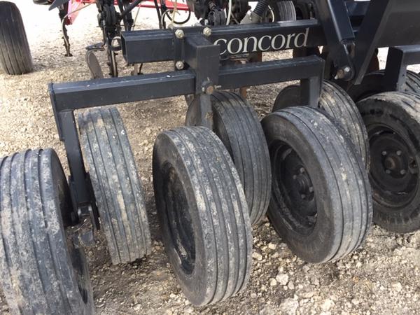 2011 Case FH700-60 Seeding Tool