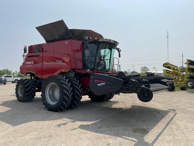 2019 Case 8250 Combine