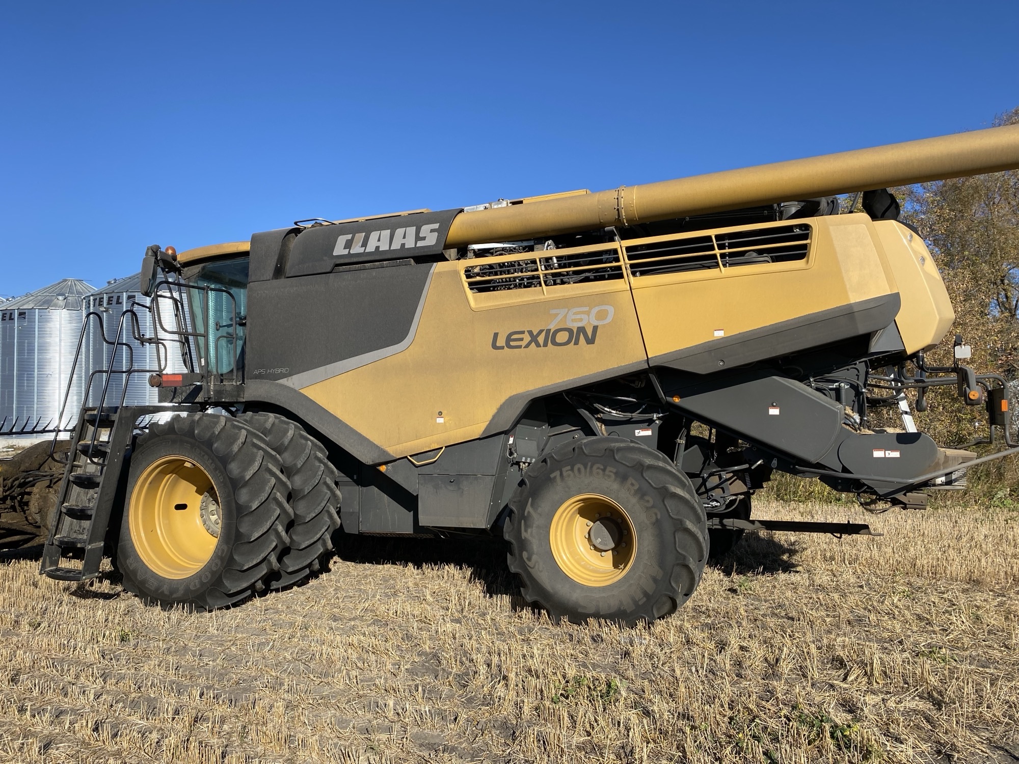 2018 CLAAS 760 Combine