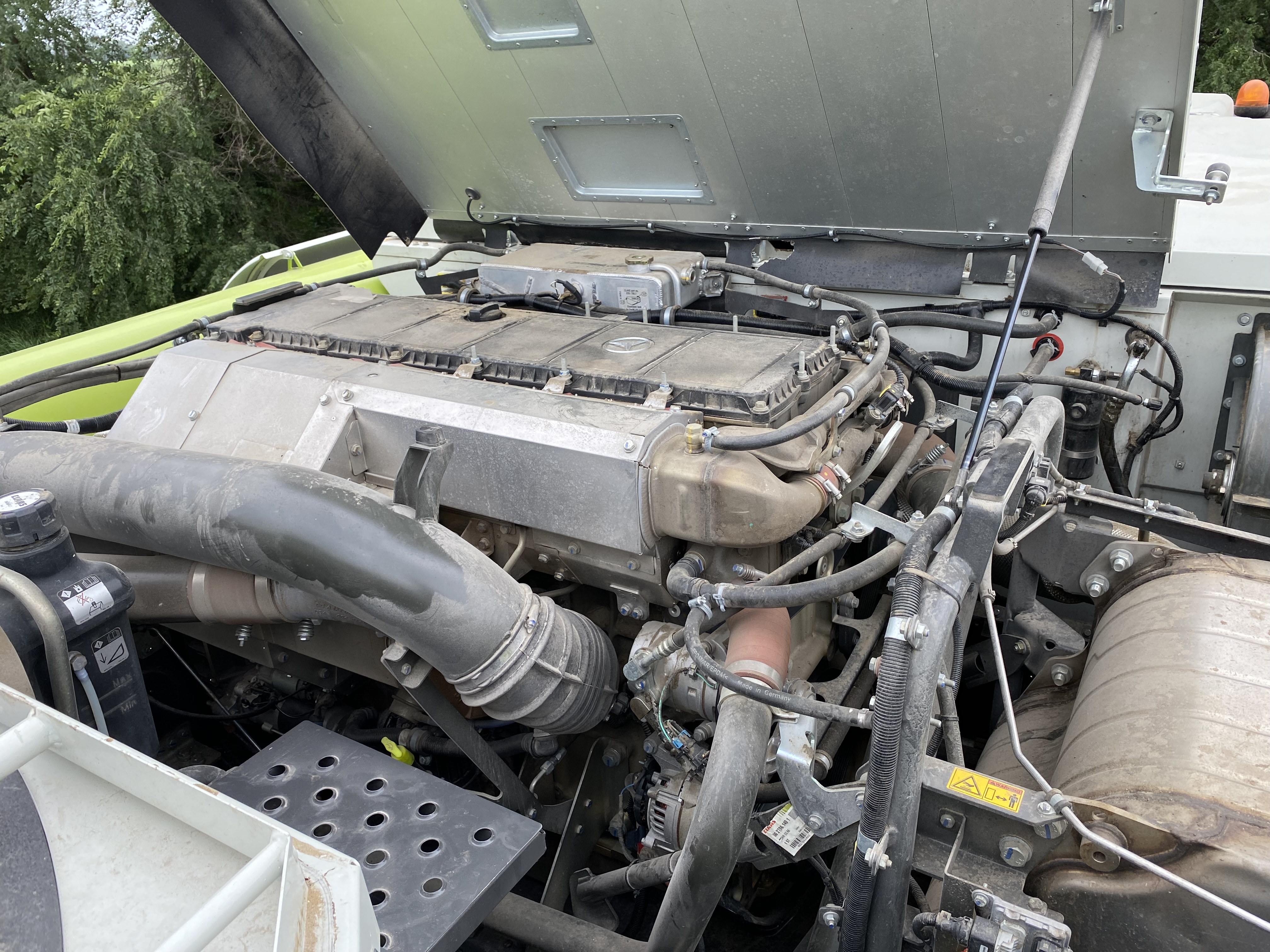 2022 CLAAS 8800TT small grains Combine