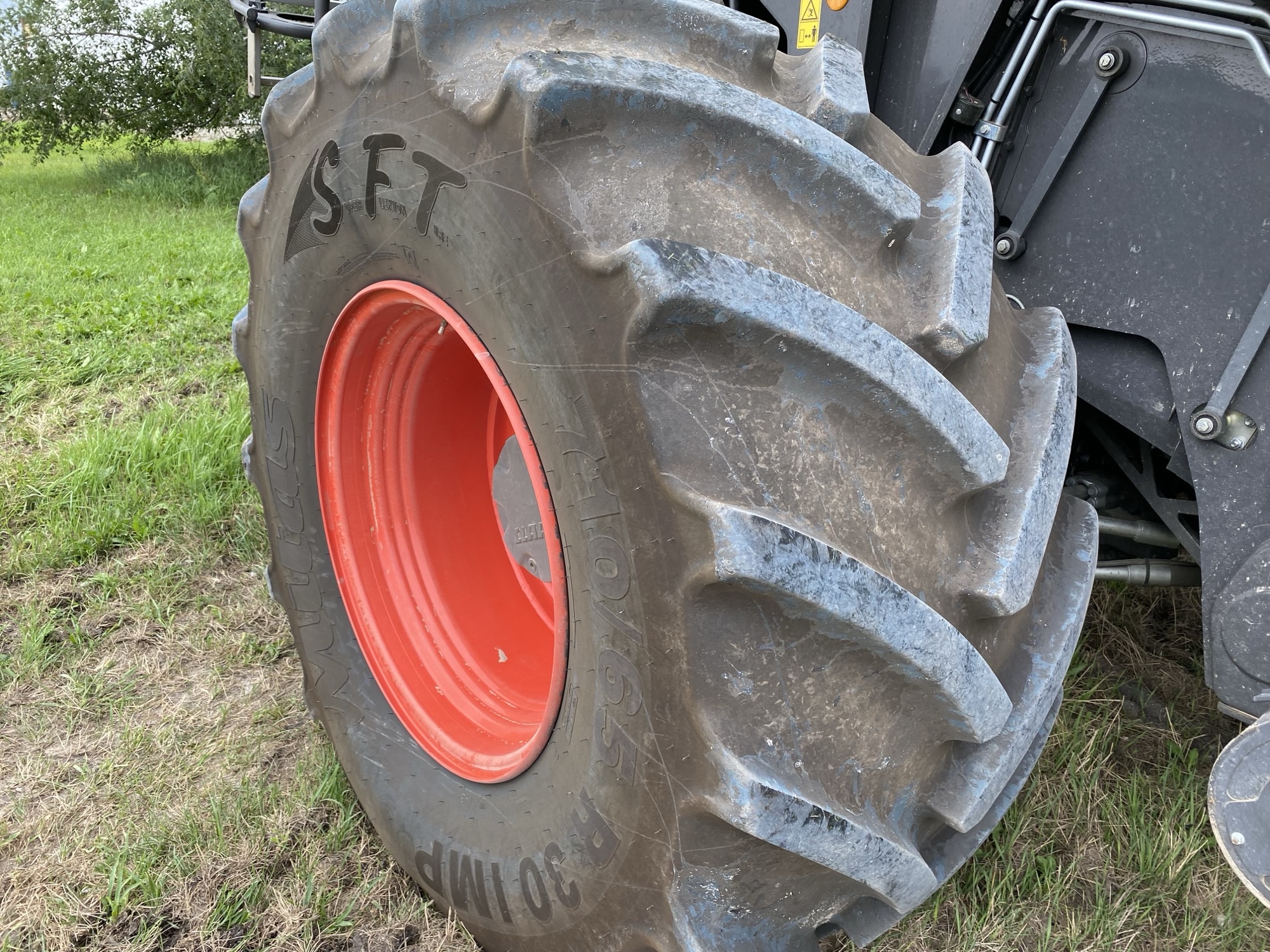 2022 CLAAS 8800TT small grains Combine