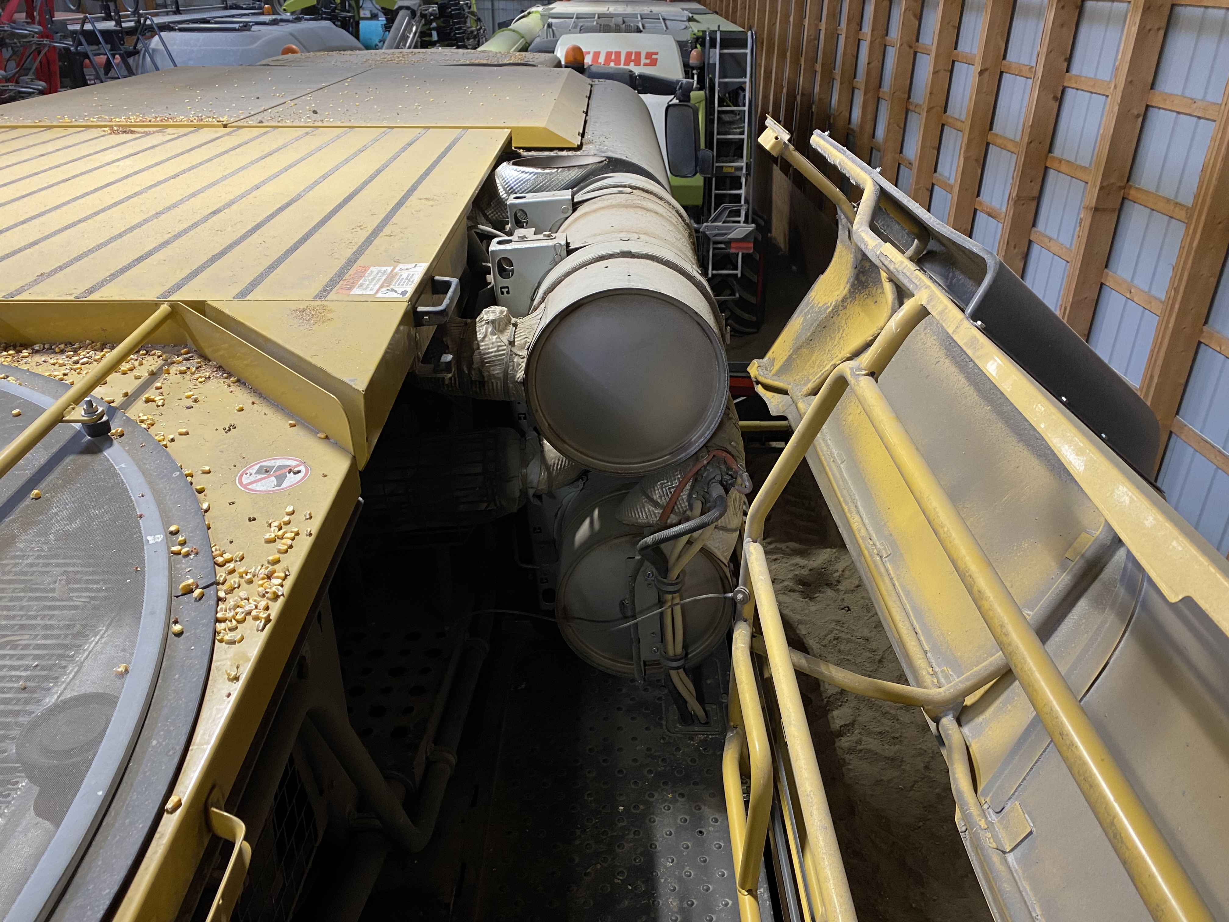 2017 CLAAS 760TT Combine