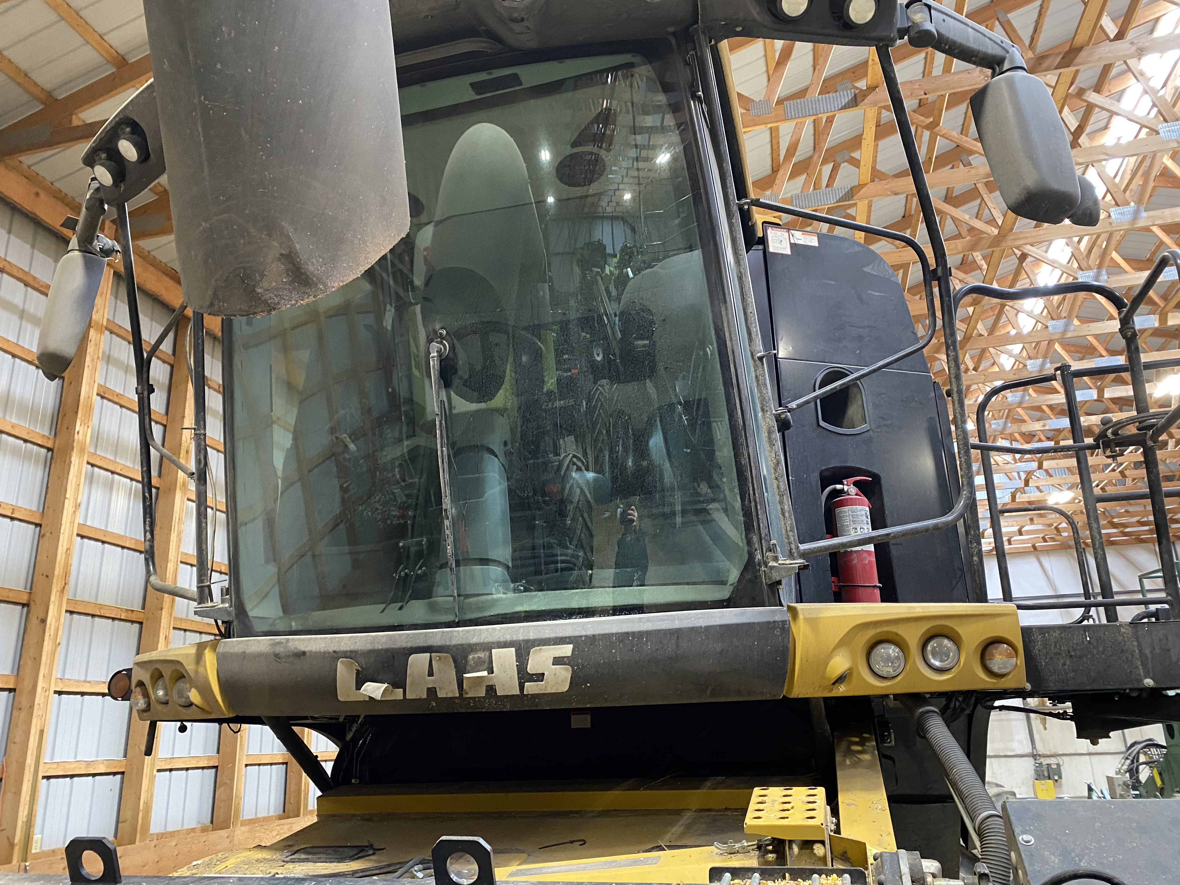 2017 CLAAS 760TT Combine