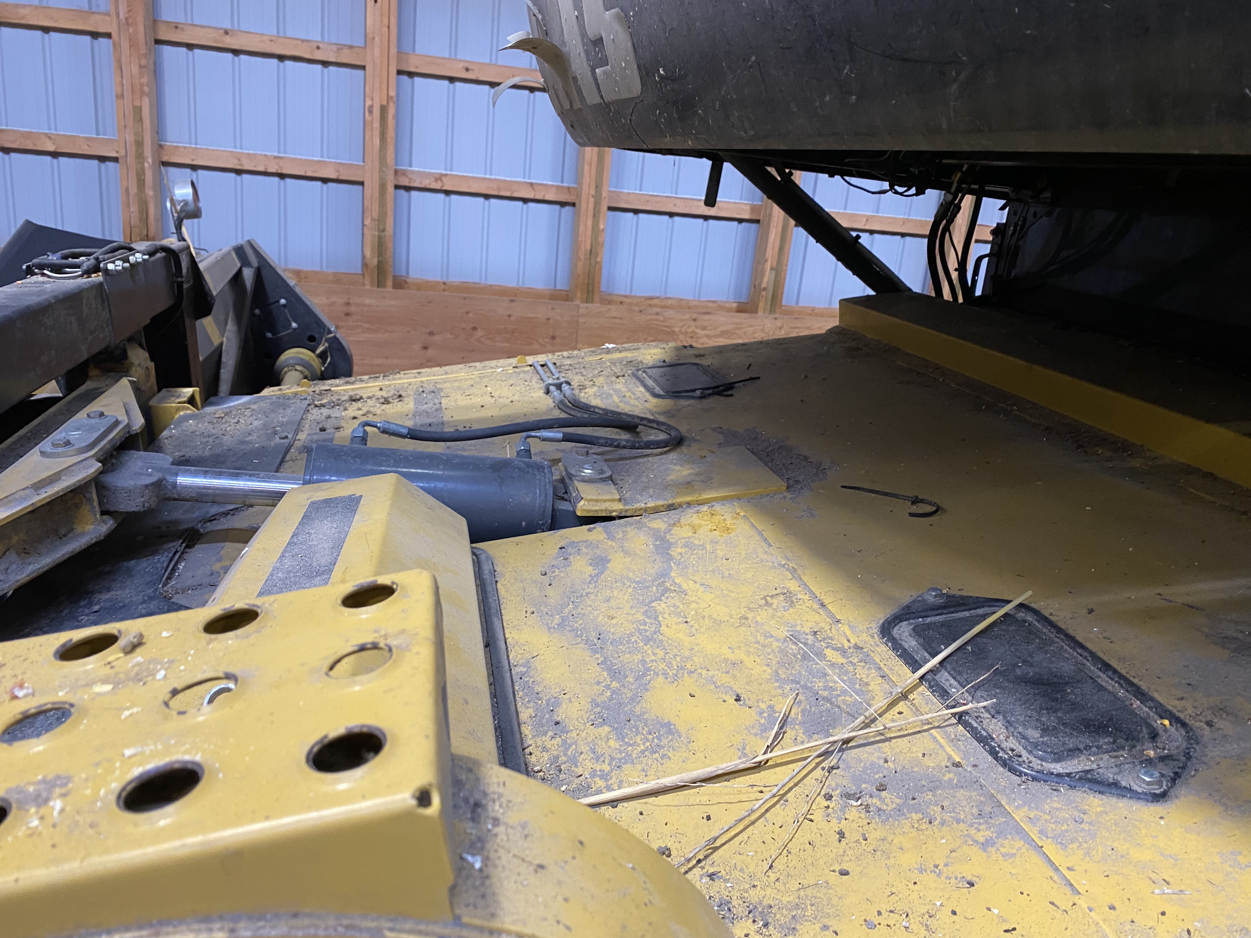 2017 CLAAS 760TT Combine