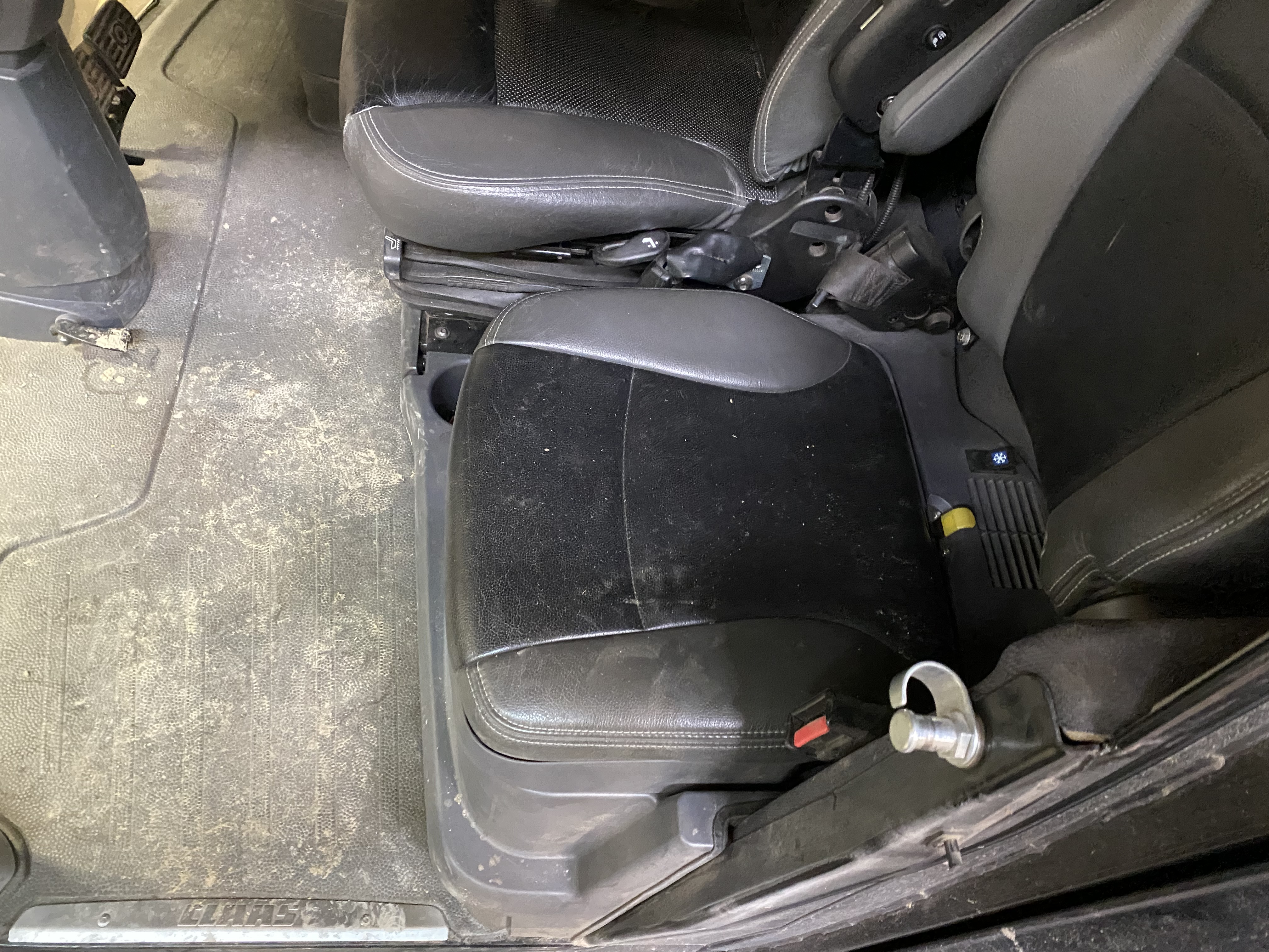 2017 CLAAS 760TT Combine