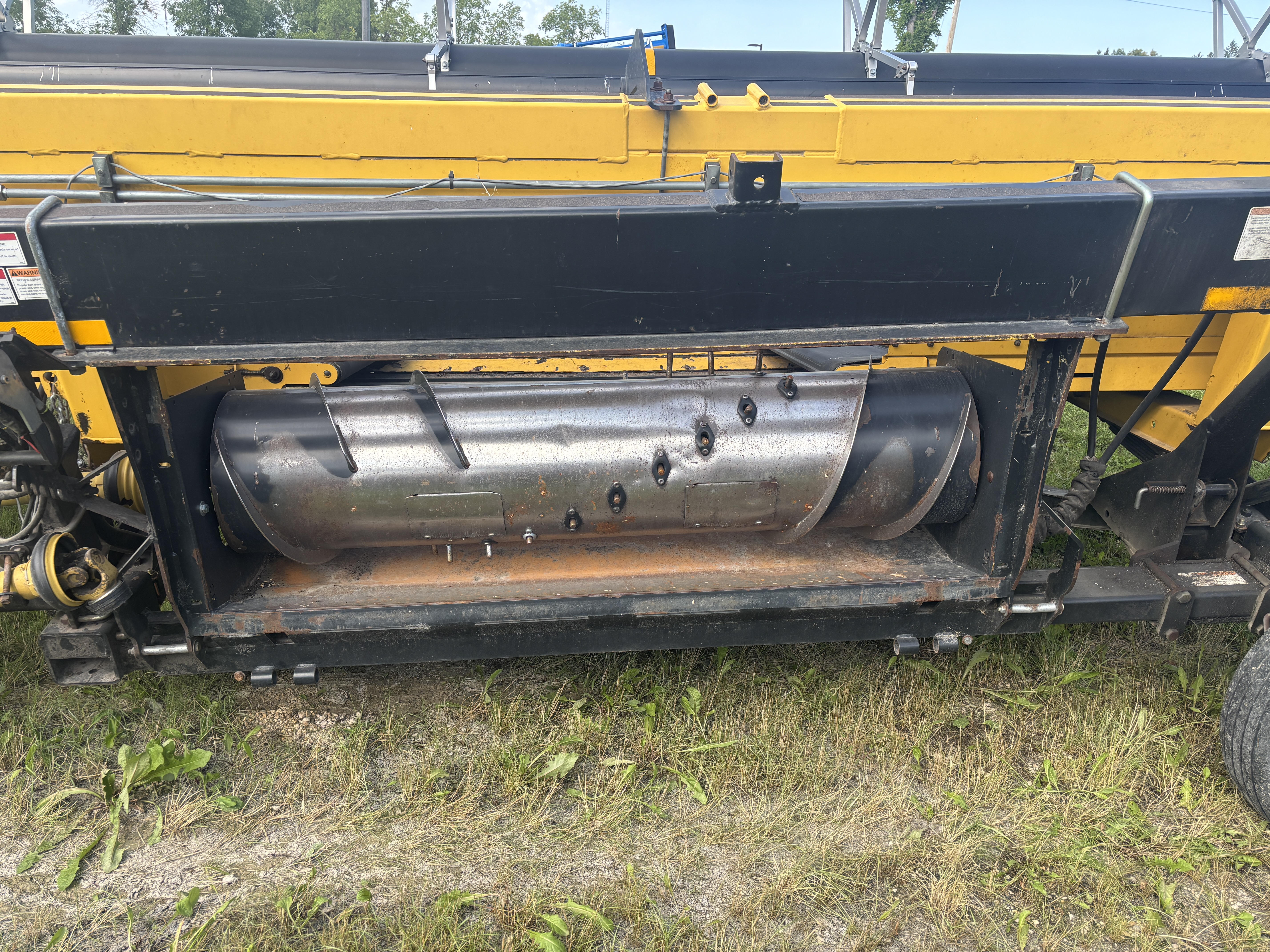 2004 New Holland 94C-36 Header Draper