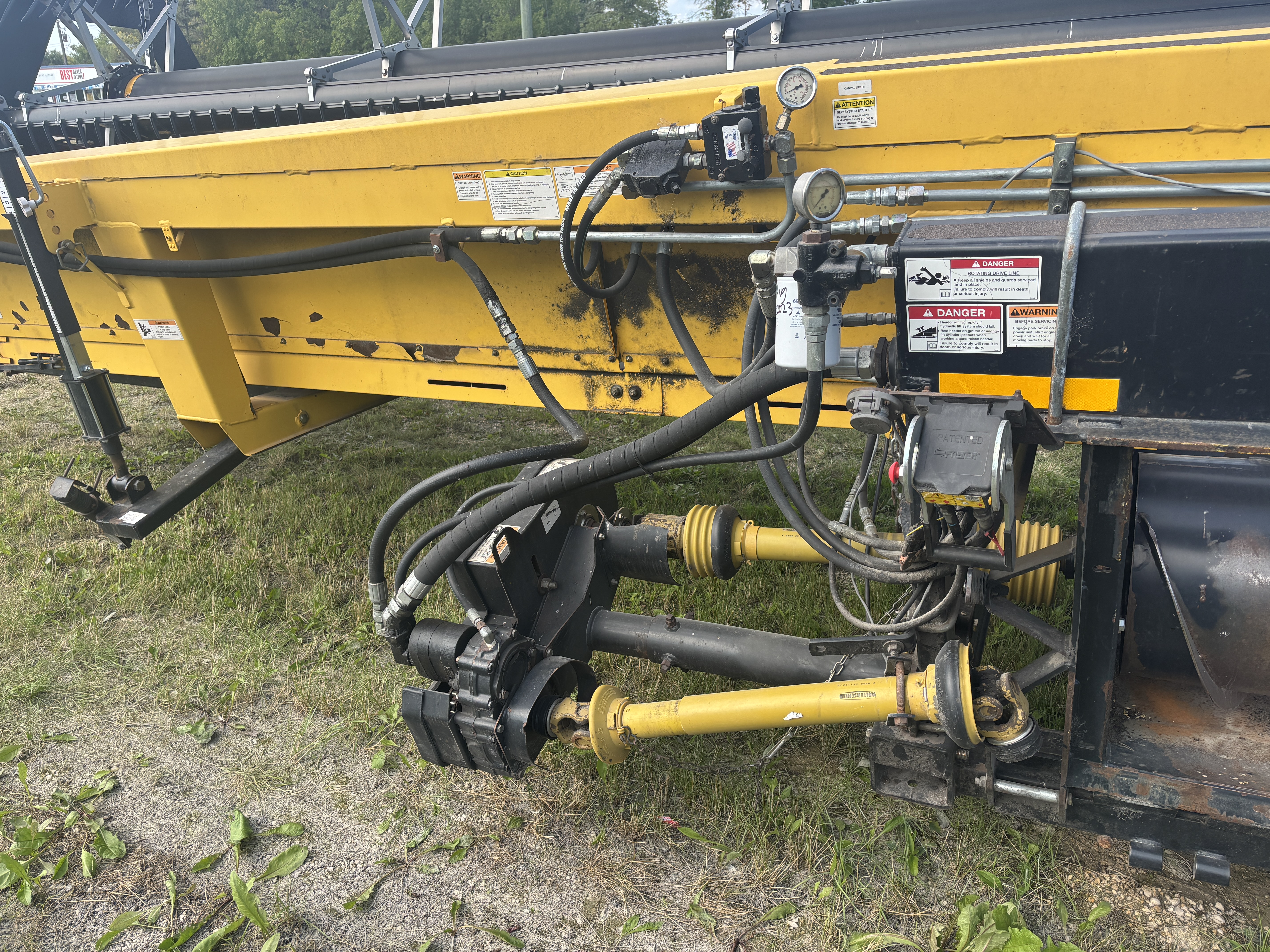 2004 New Holland 94C-36 Header Draper