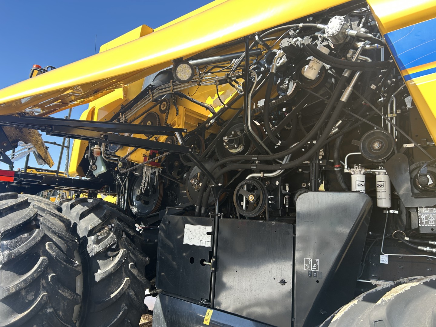 2021 New Holland CX8.80 Combine