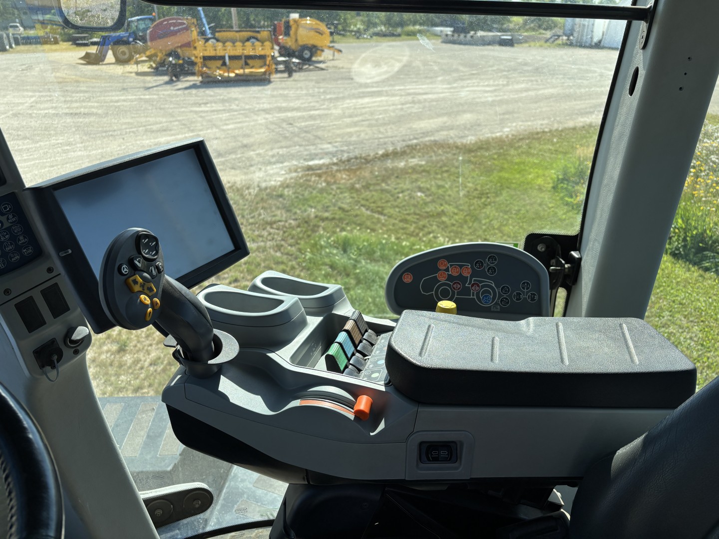 2013 New Holland T9.615 Tractor Rubber Track