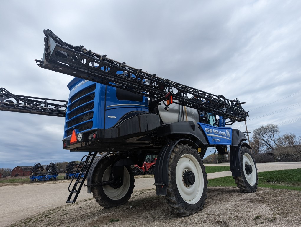 2023 New Holland SP.370F Sprayer/High Clearance