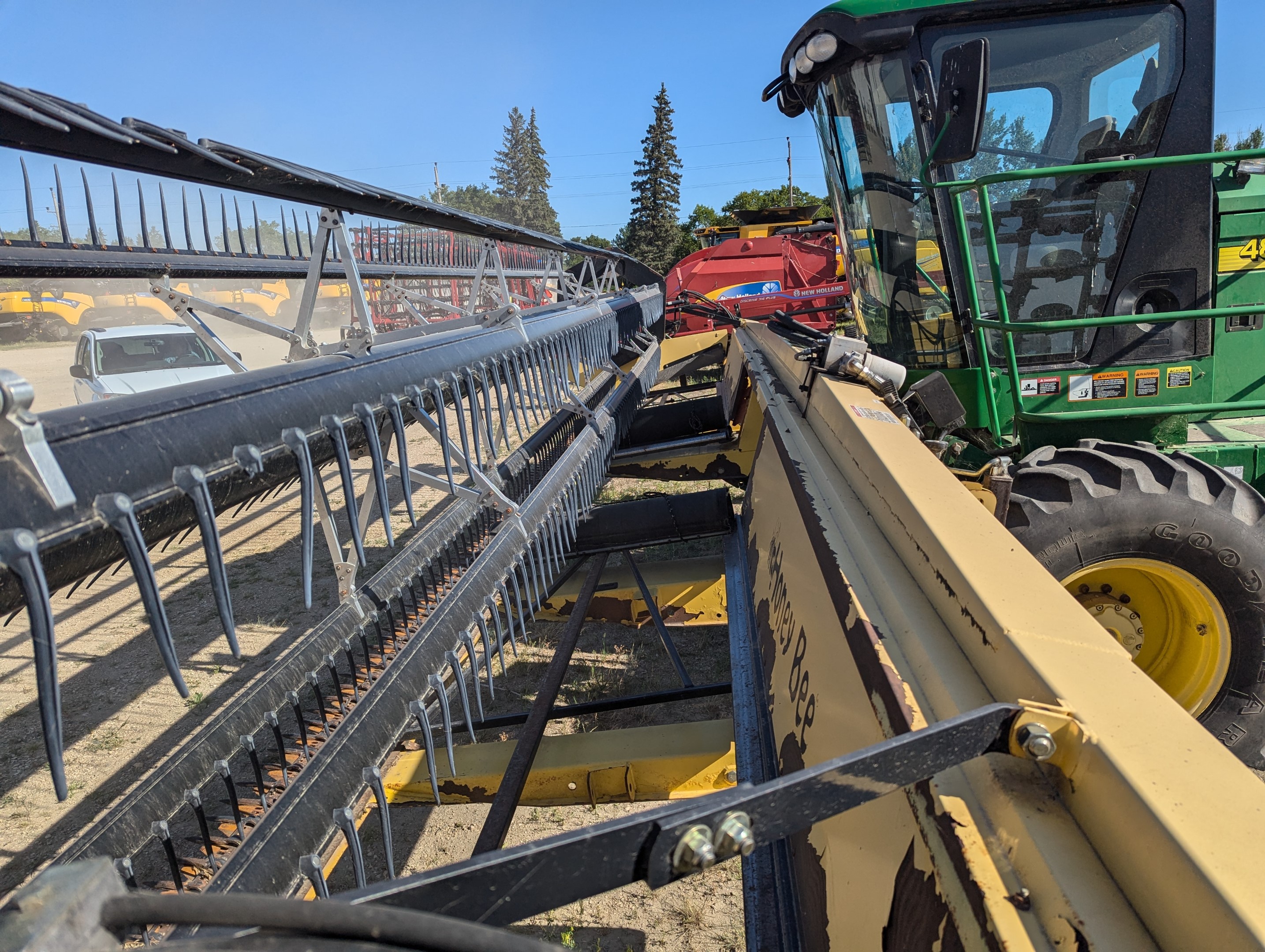 2007 John Deere 4895 Windrower