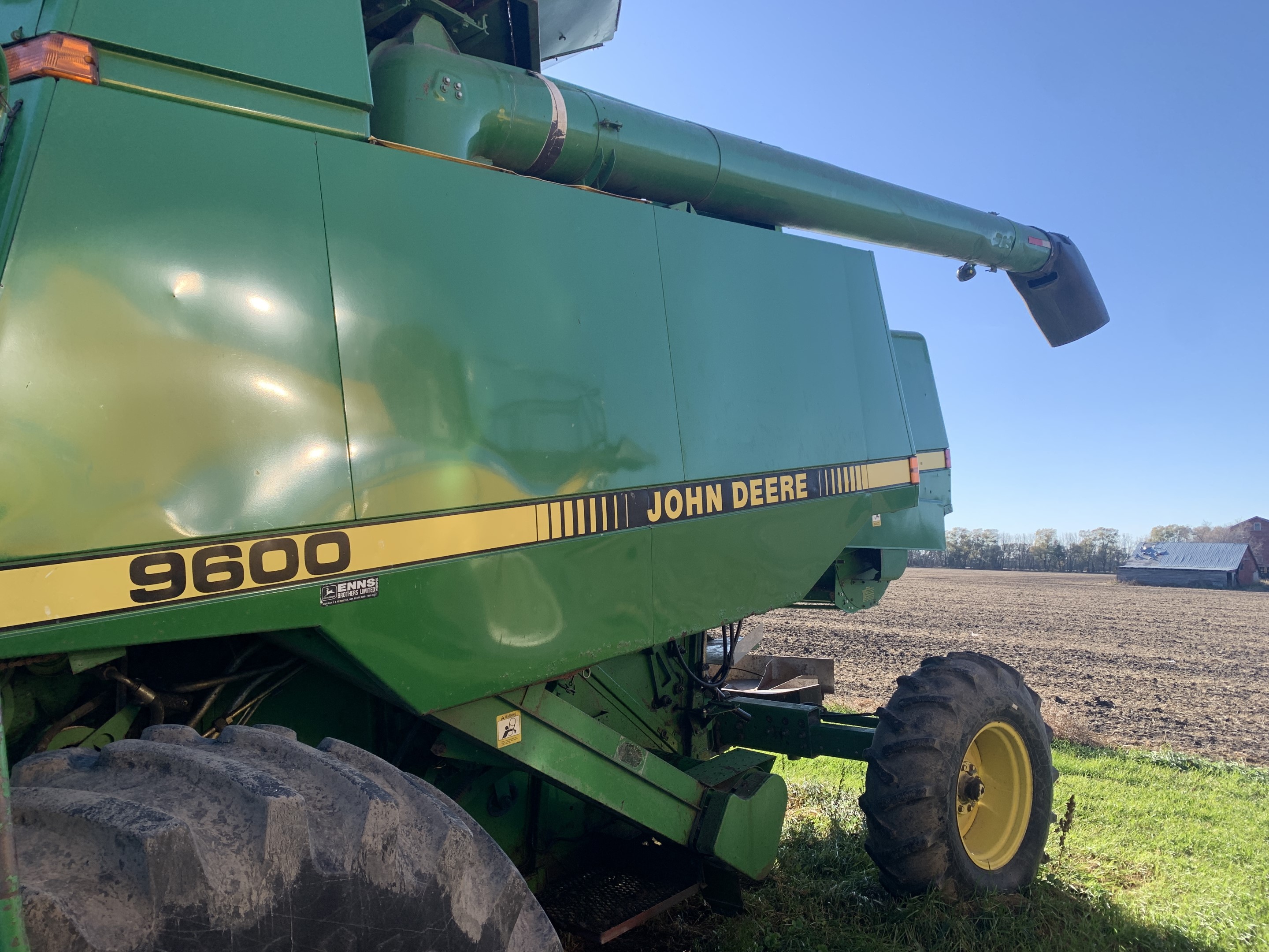 1993 John Deere 9600 Combine