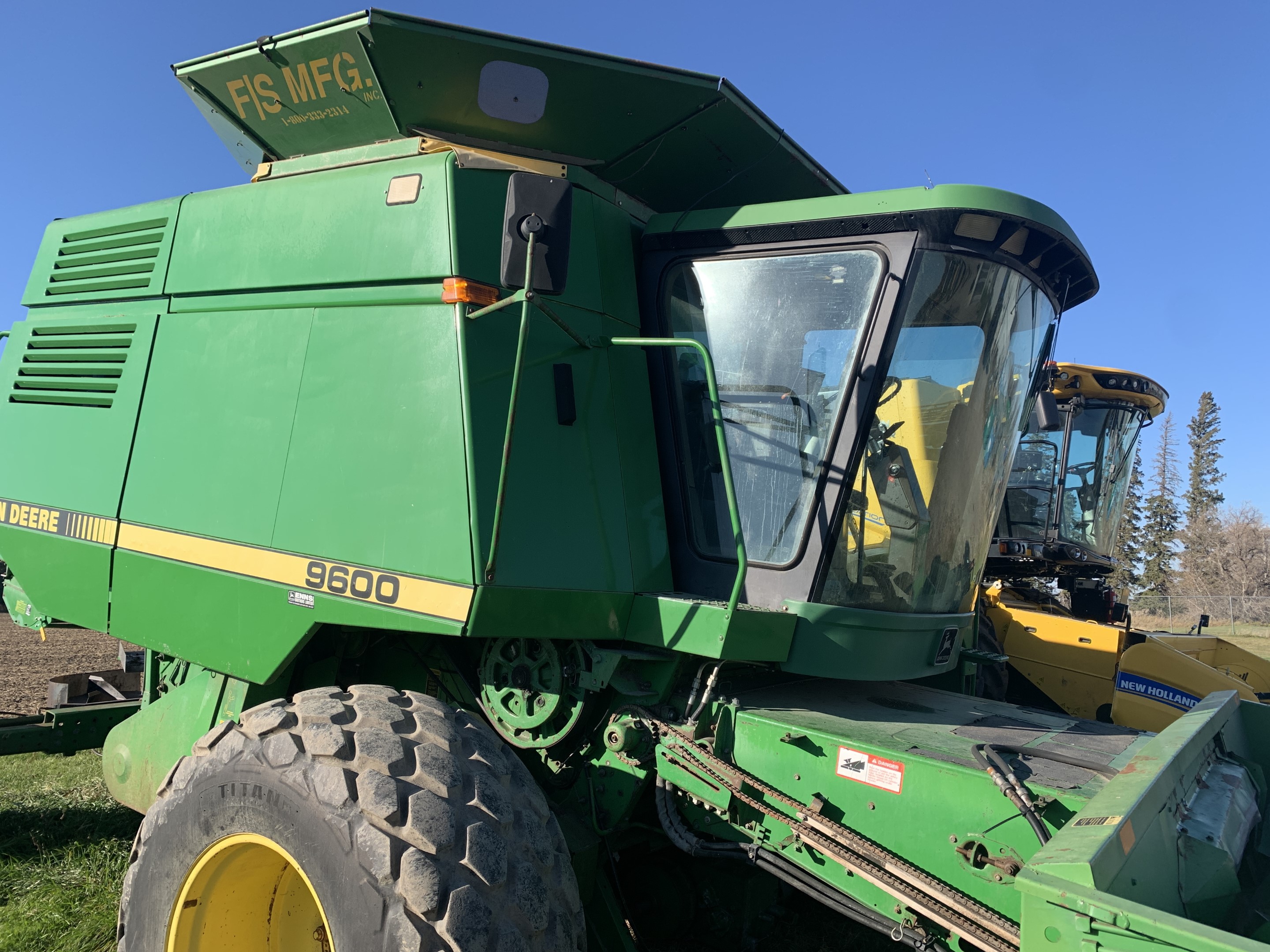 1993 John Deere 9600 Combine