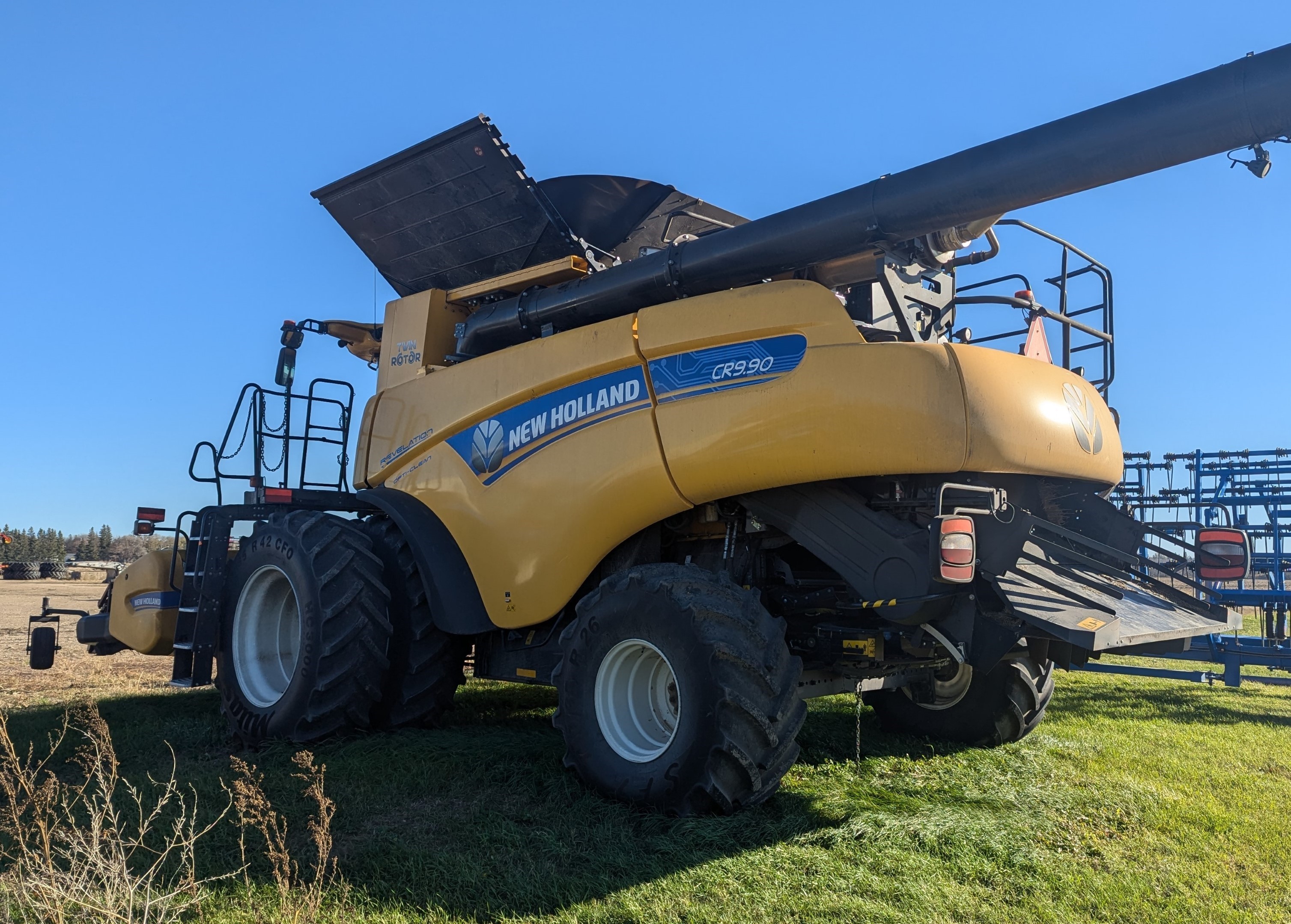 2022 New Holland CR9.90Z Combine