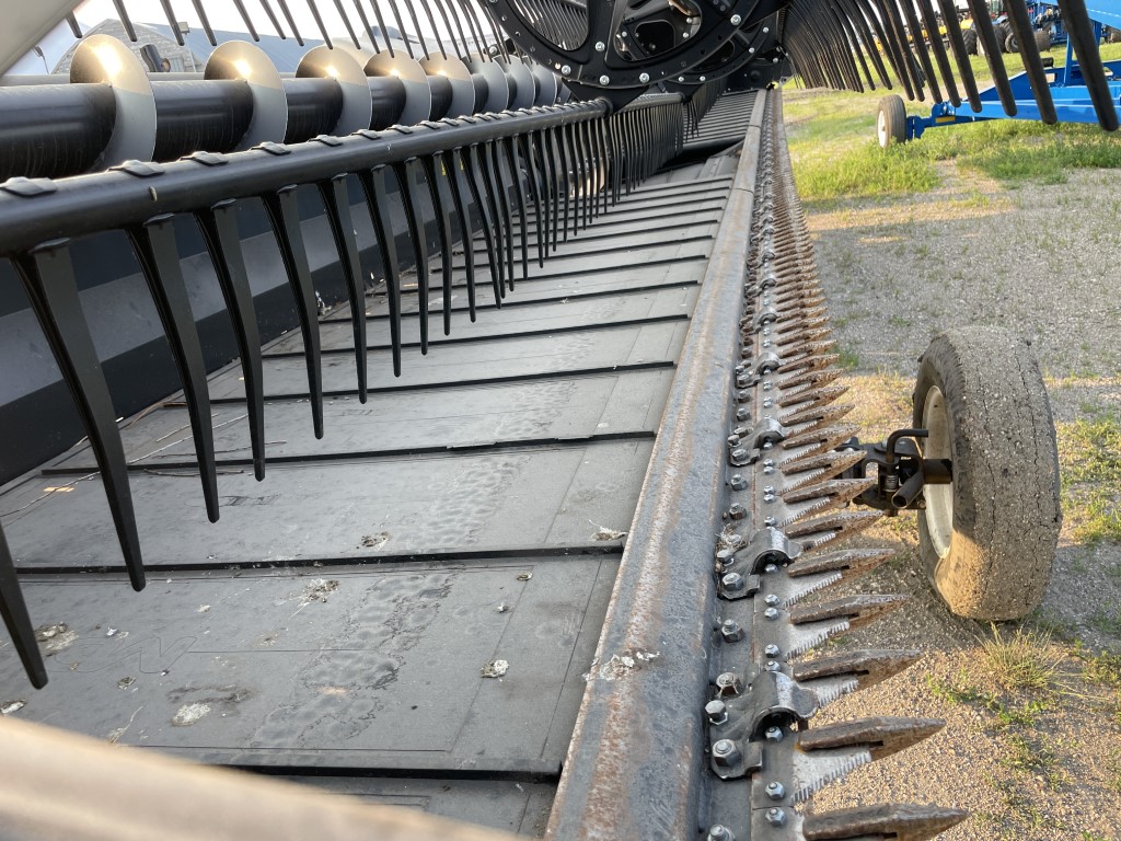 2020 MacDon FD135 Header Draper Flex