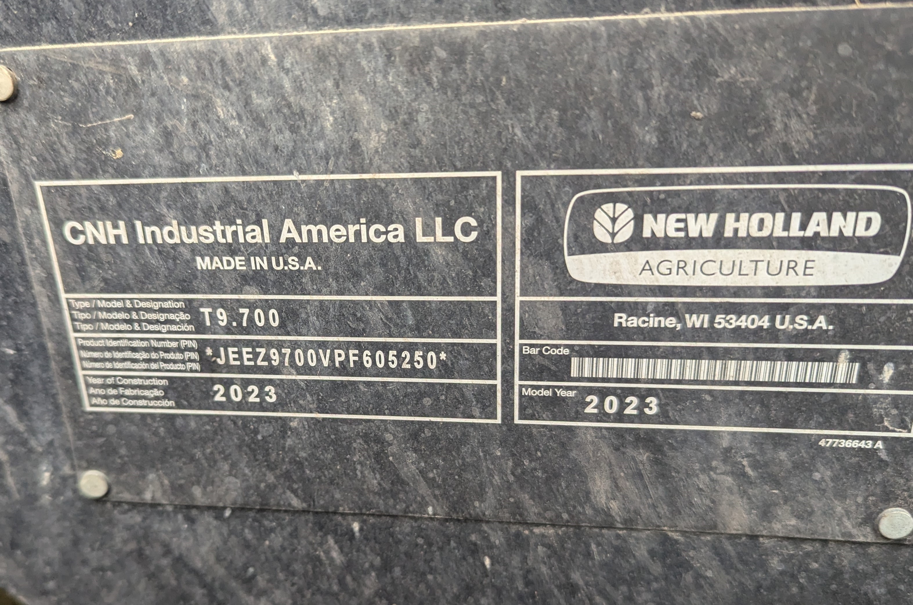 2023 New Holland T9.700 Tractor Rubber Track