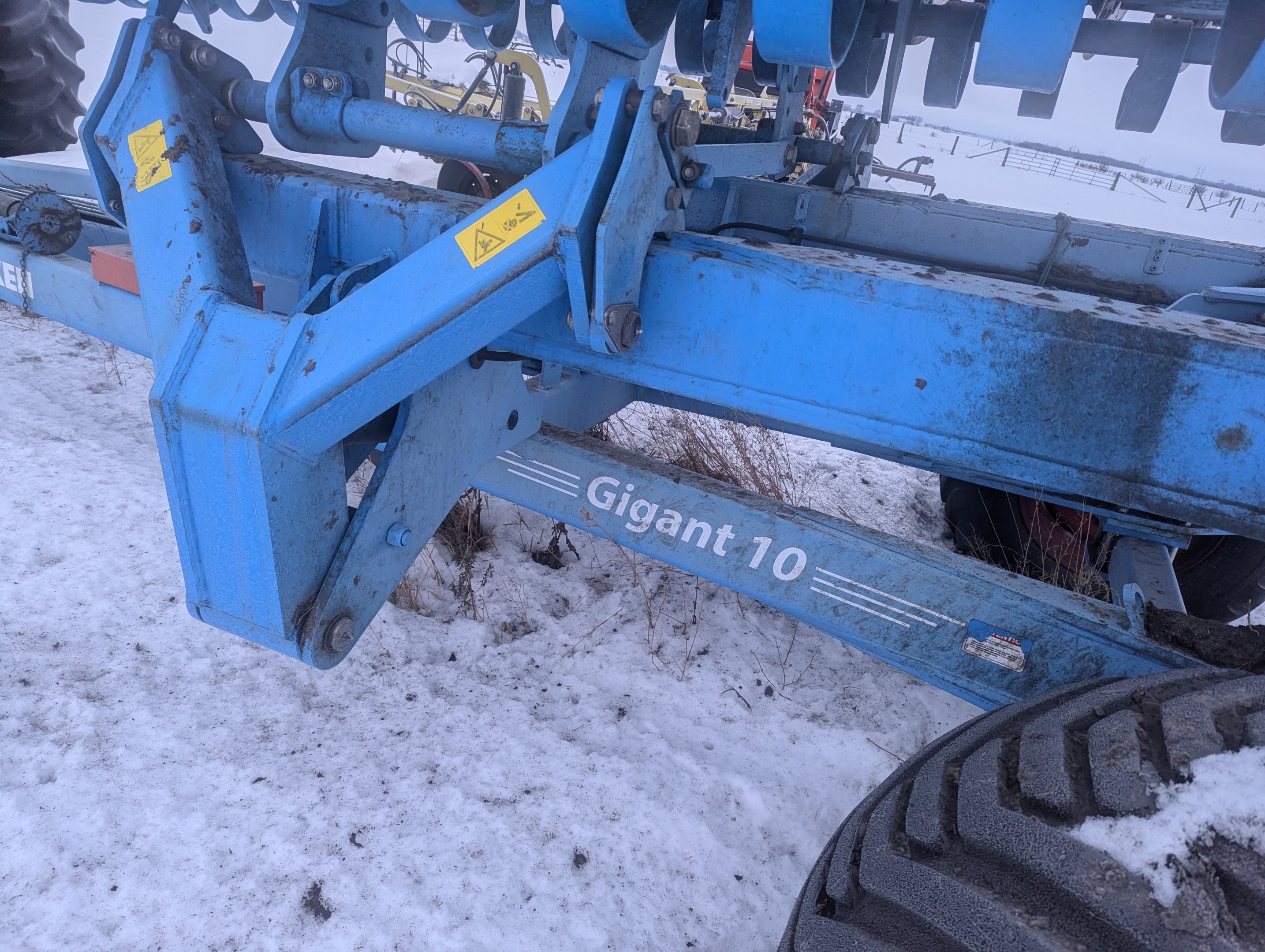 2010 LEMKEN 33-100 Vertical Tillage