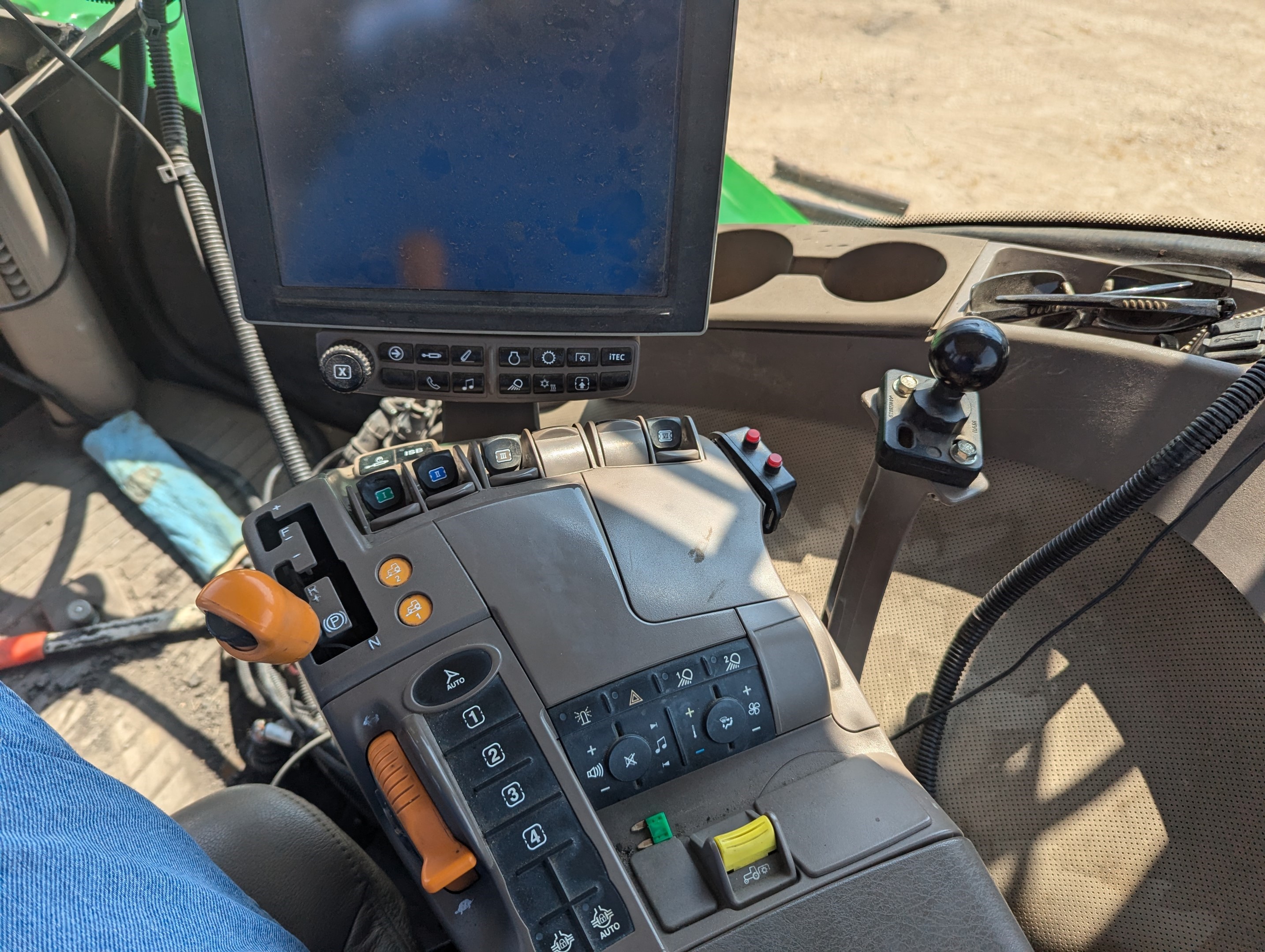 2018 John Deere 9620R Tractor 4WD